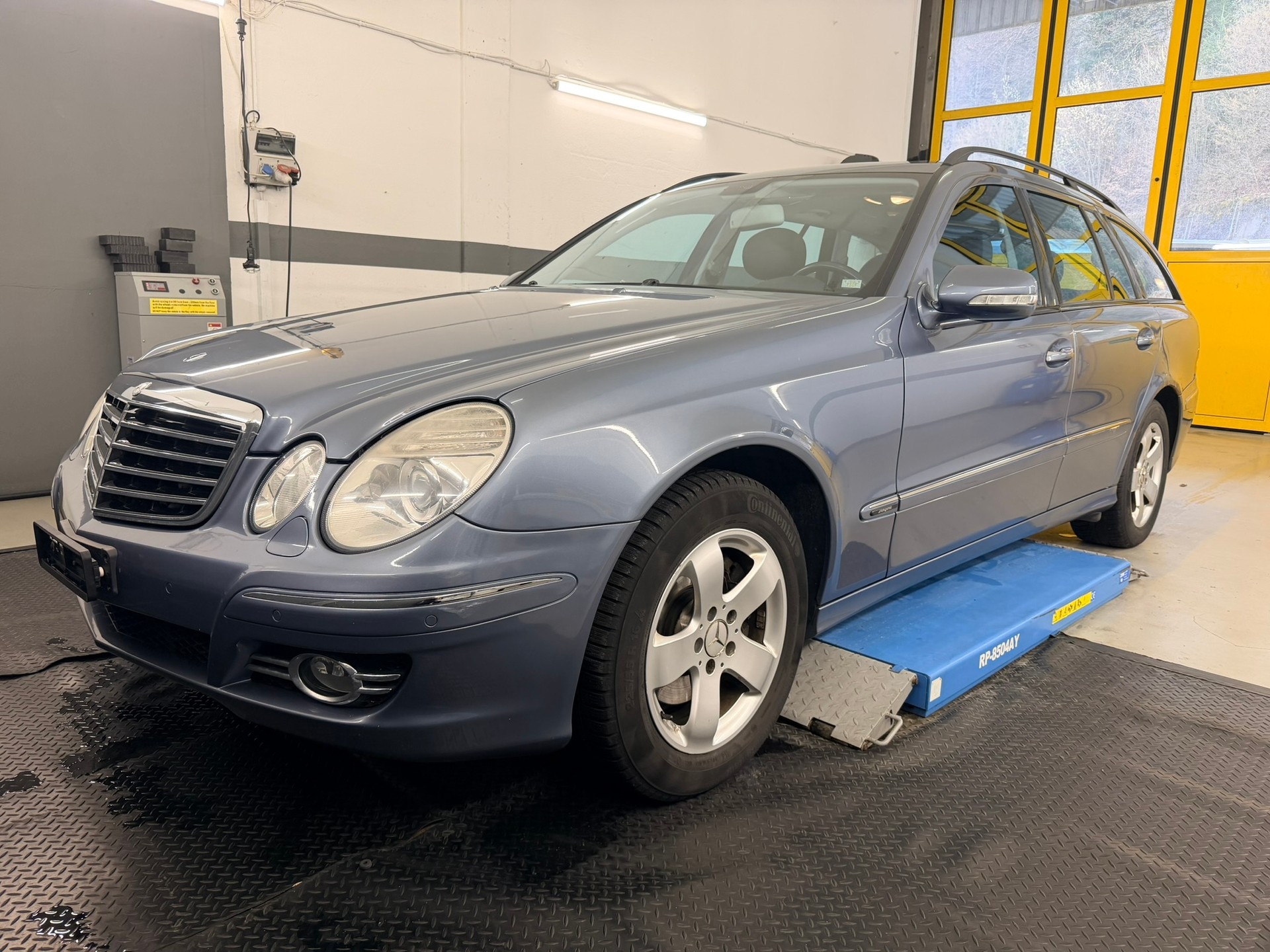 MERCEDES-BENZ E 320 CDI Avantgarde 4Matic Automatic