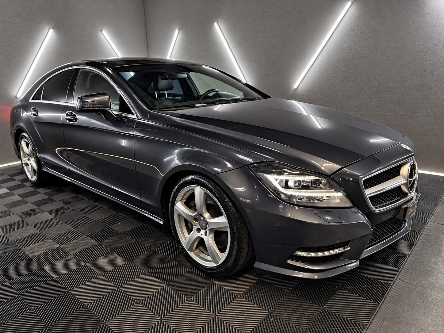 MERCEDES-BENZ CLS 350 CDI 4Matic 7G-Tronic AMG-Line