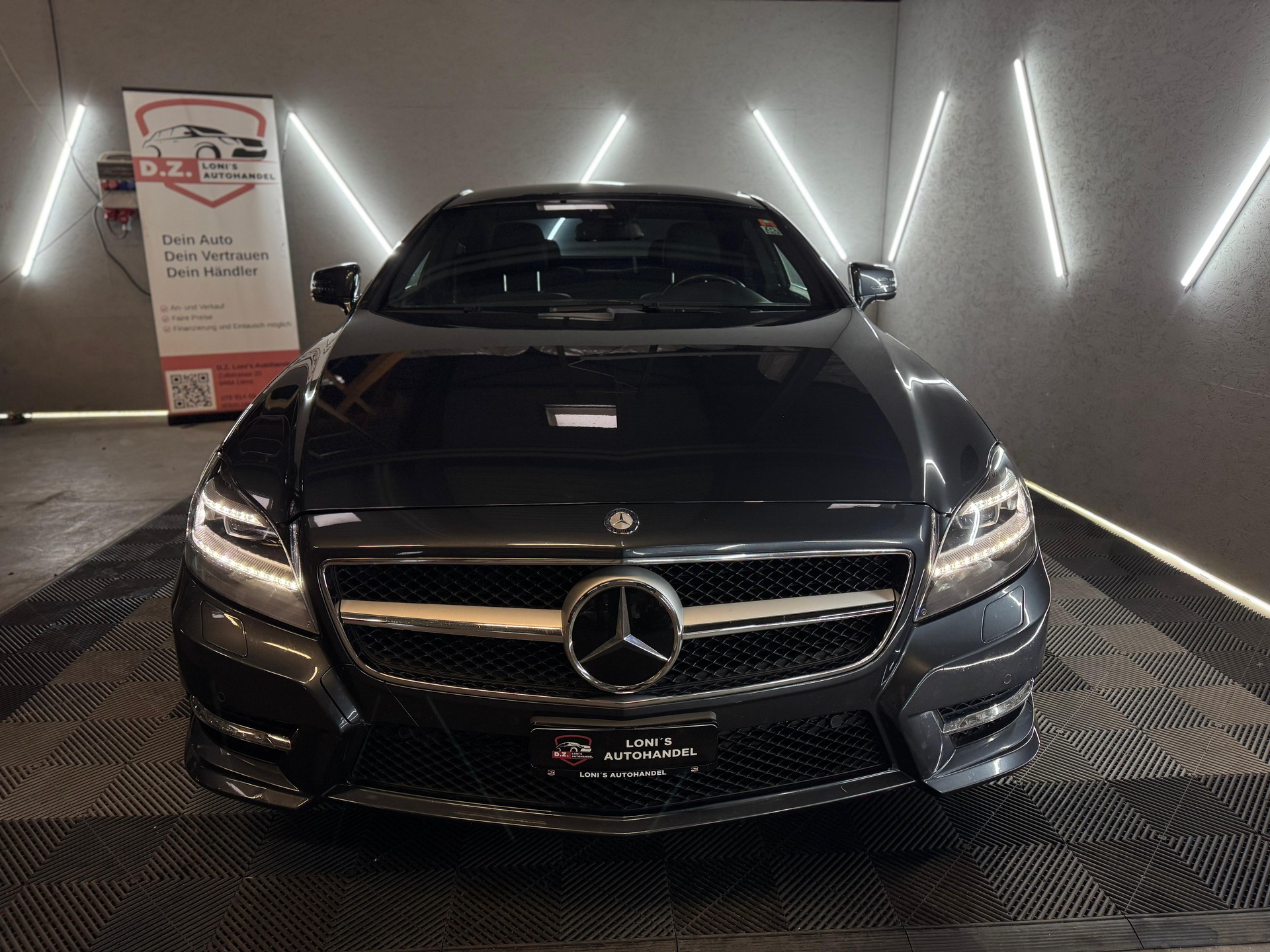 MERCEDES-BENZ CLS 350 CDI 4Matic 7G-Tronic AMG-Line-image-2