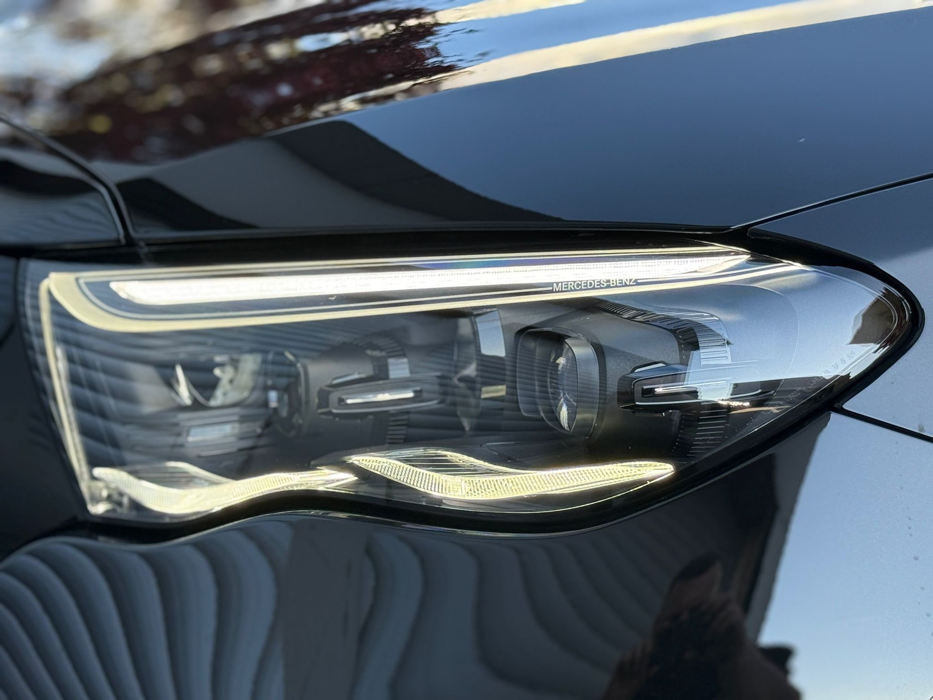 MERCEDES-BENZ E 220 d AMG Line 4matic-image-8