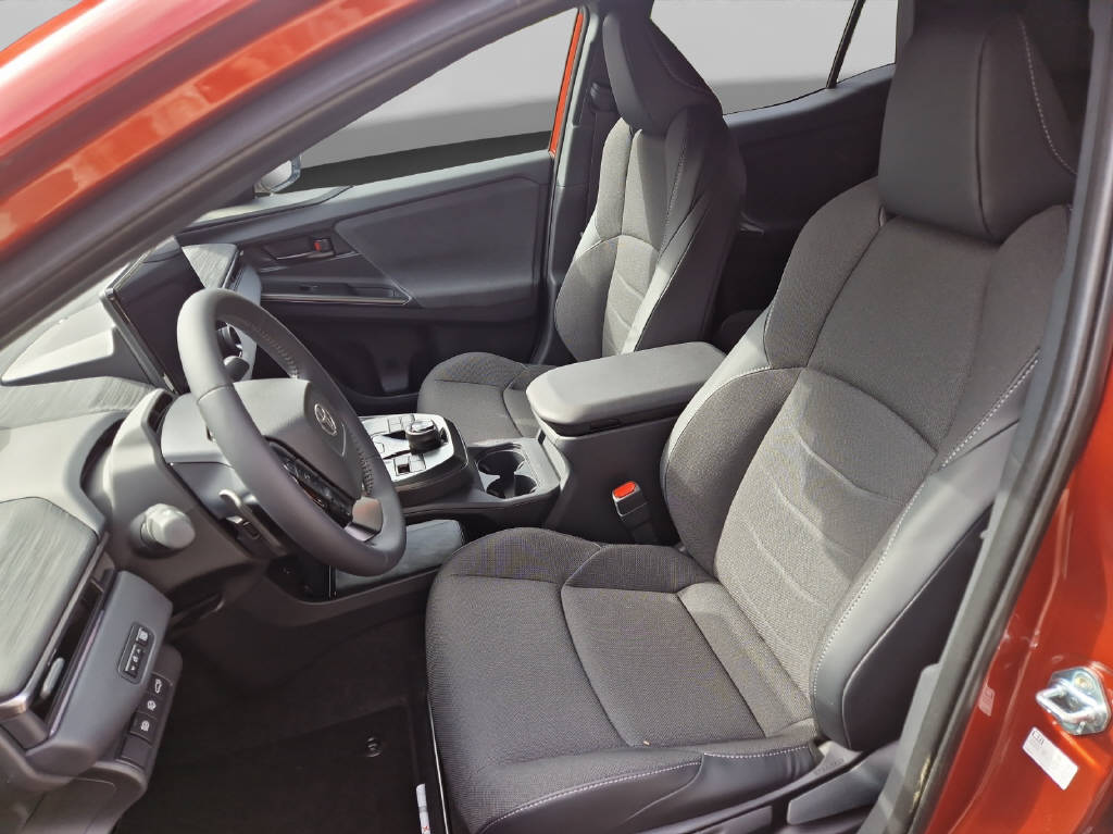 TOYOTA C-HR+ Style AWD 48138/004-image-7