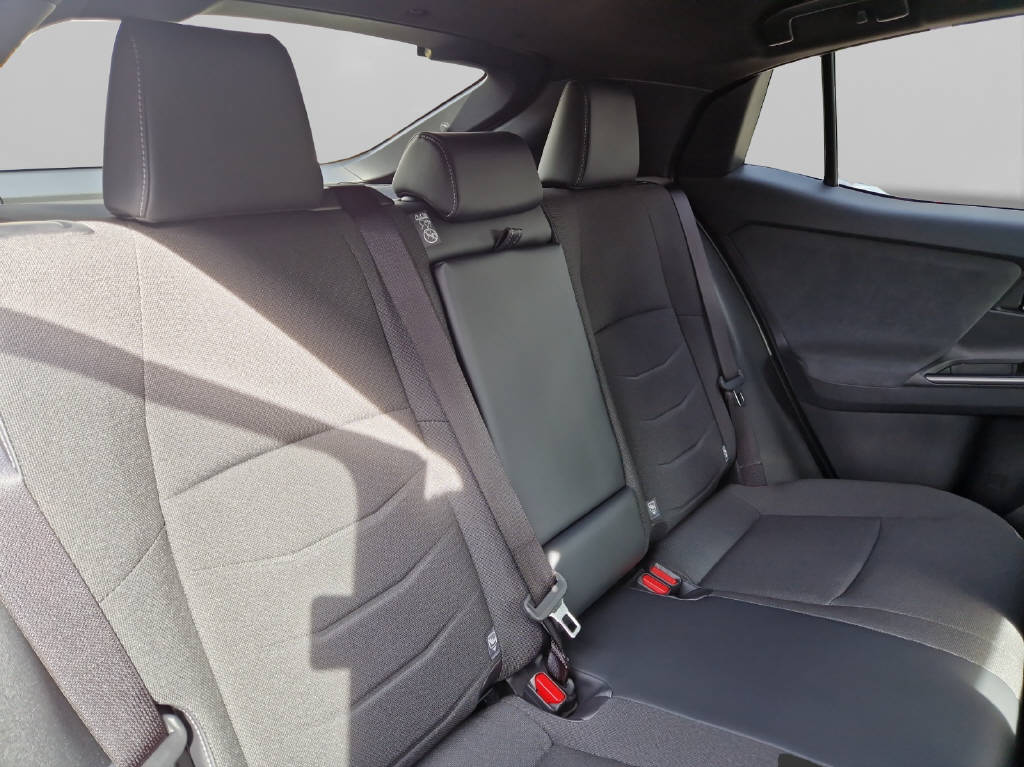 TOYOTA C-HR+ Style AWD 48138/004-image-9