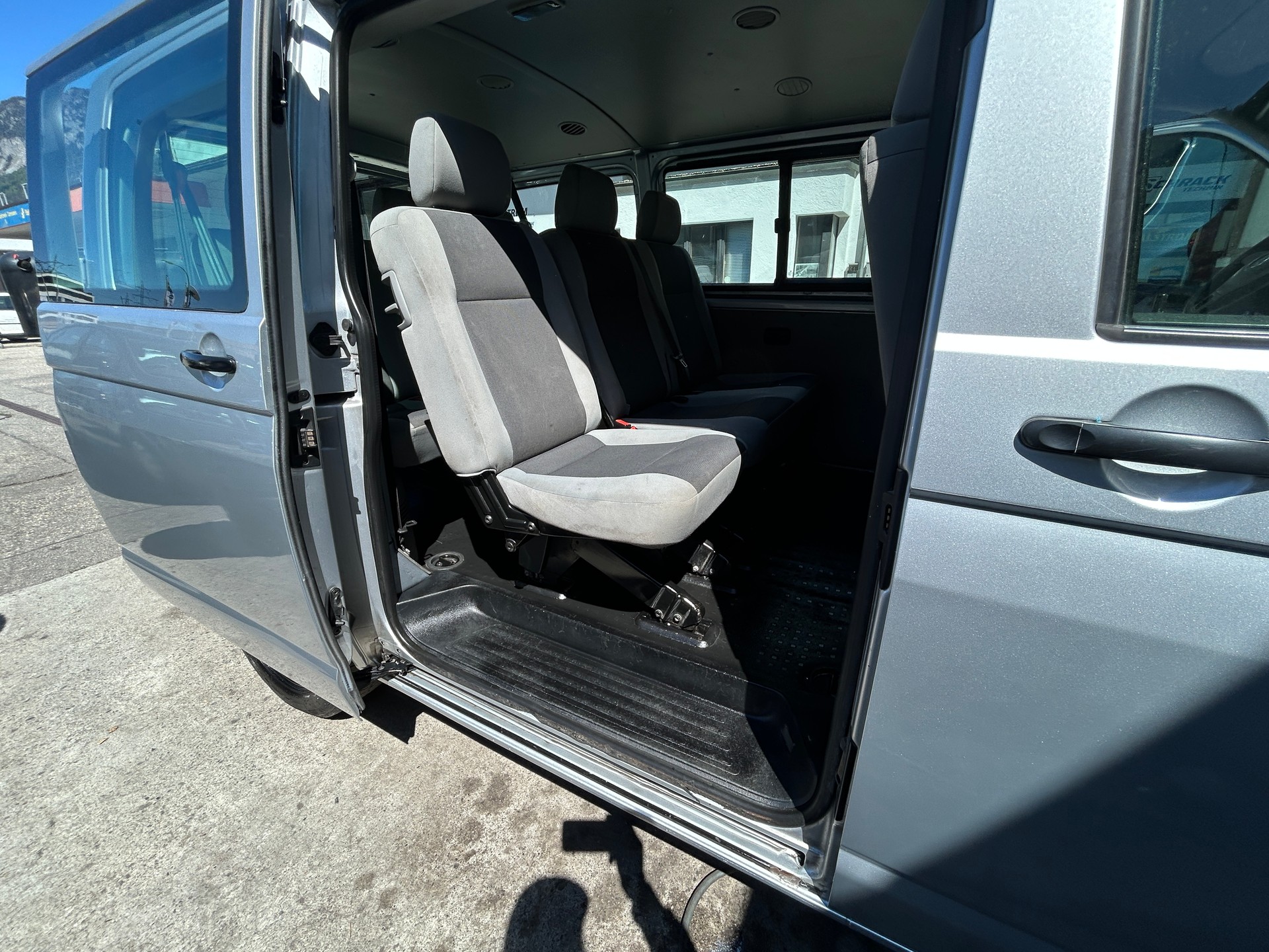 VW T5 2.0 TSI 4Motion DSG-image-11