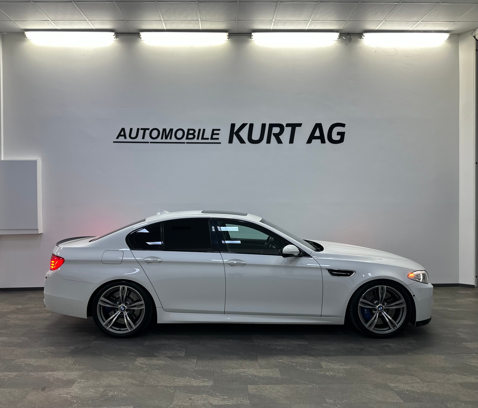 BMW M5 Drivelogic-image-7