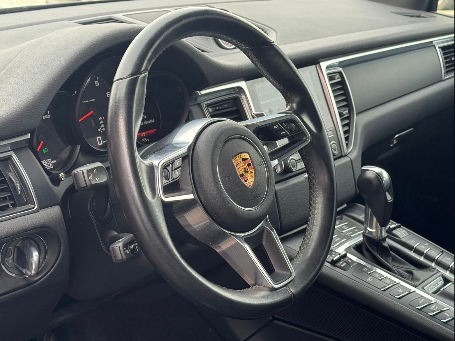 PORSCHE Macan PDK-image-4