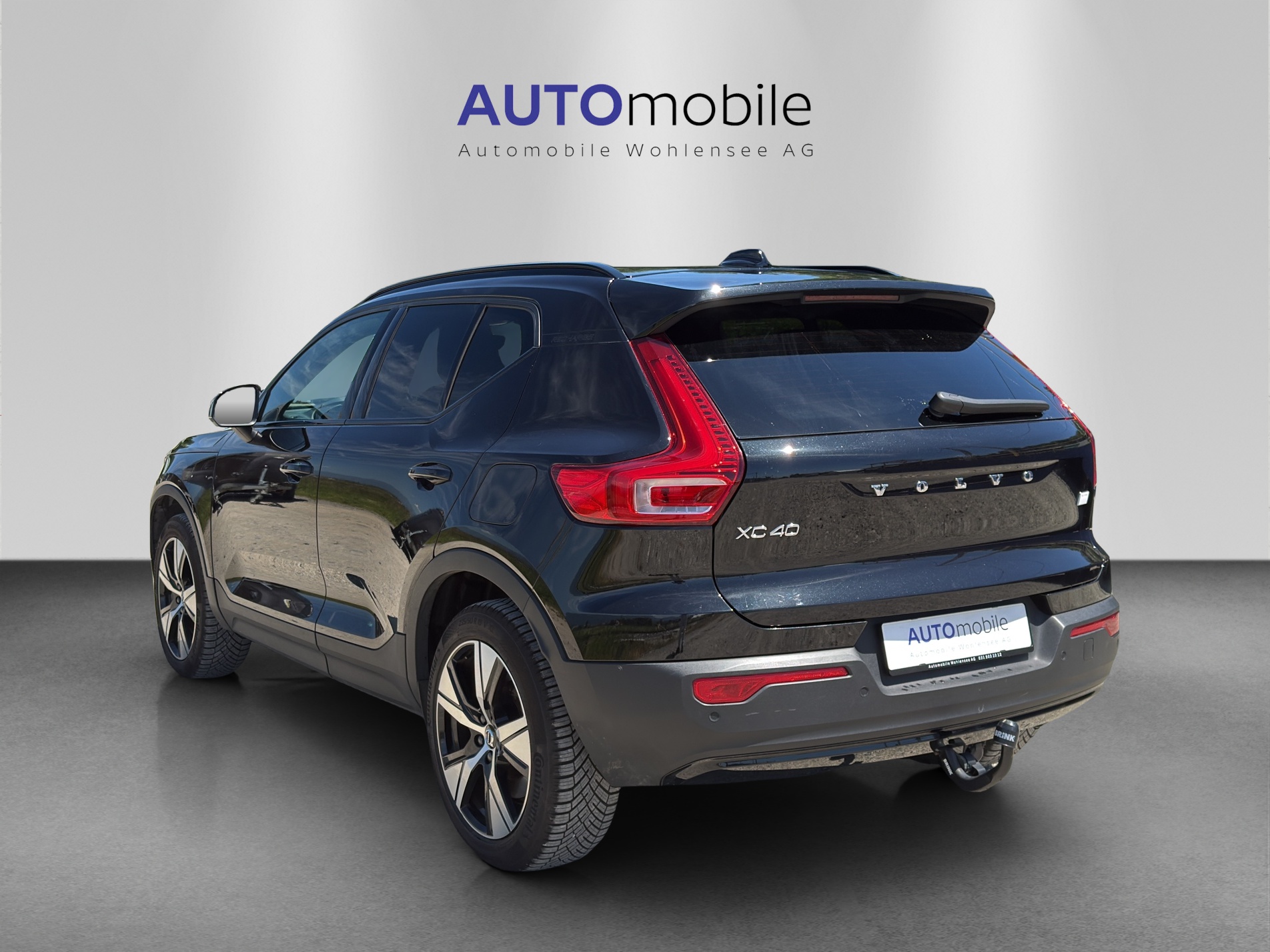 VOLVO XC40 Recharge P6 Plus FWD-image-6