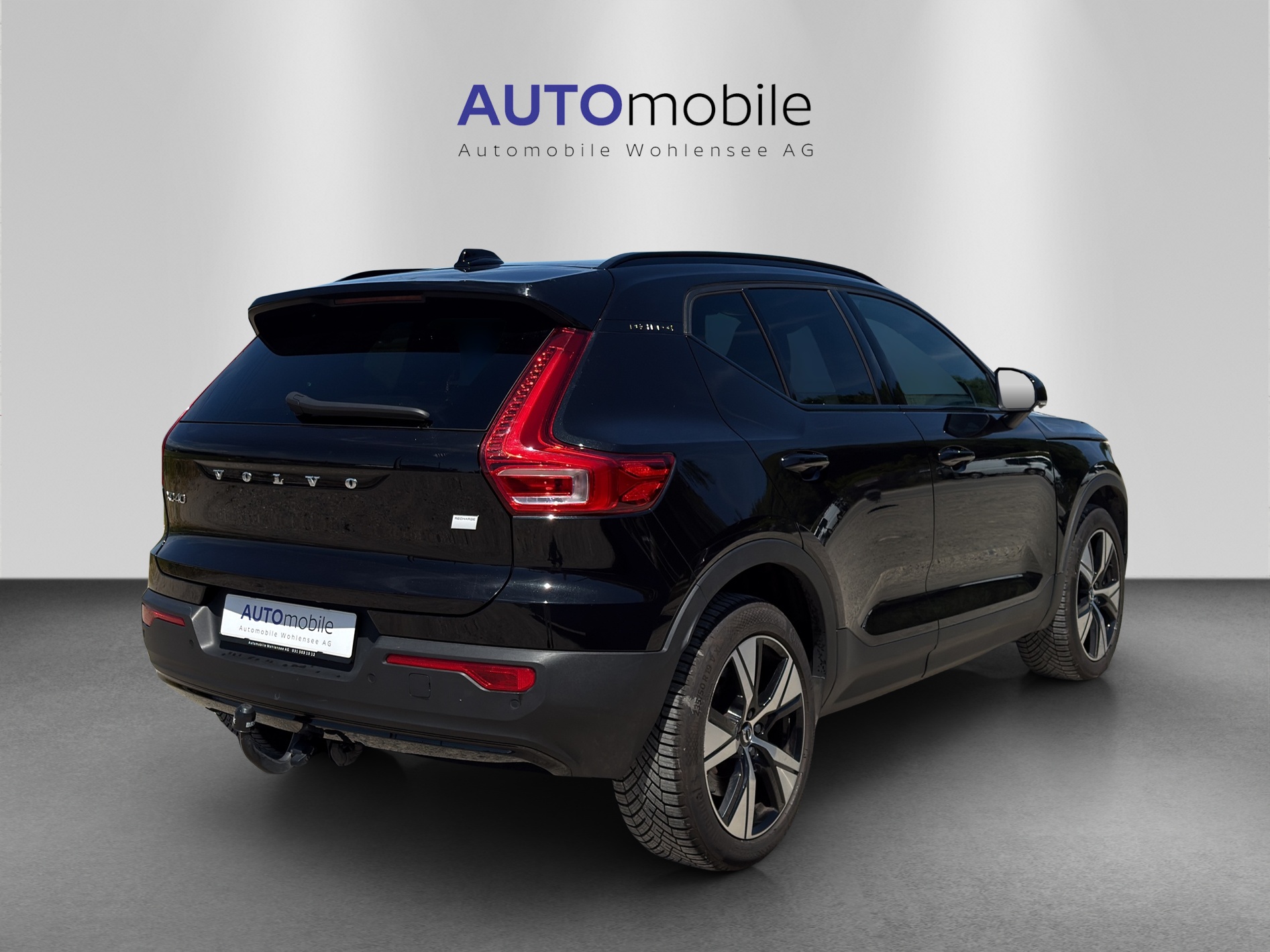 VOLVO XC40 Recharge P6 Plus FWD-image-4