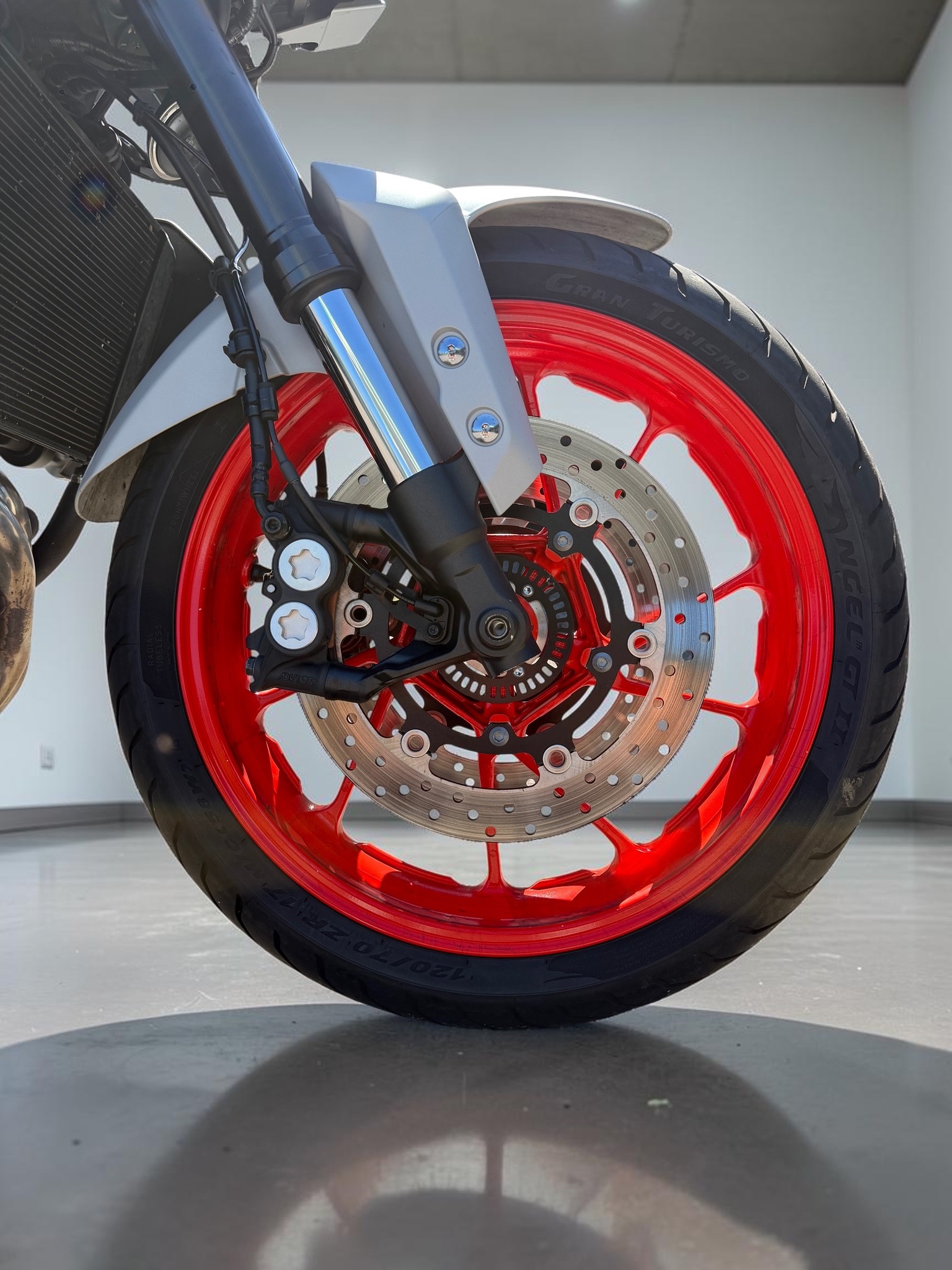 YAMAHA MT-09 ABS-image-2