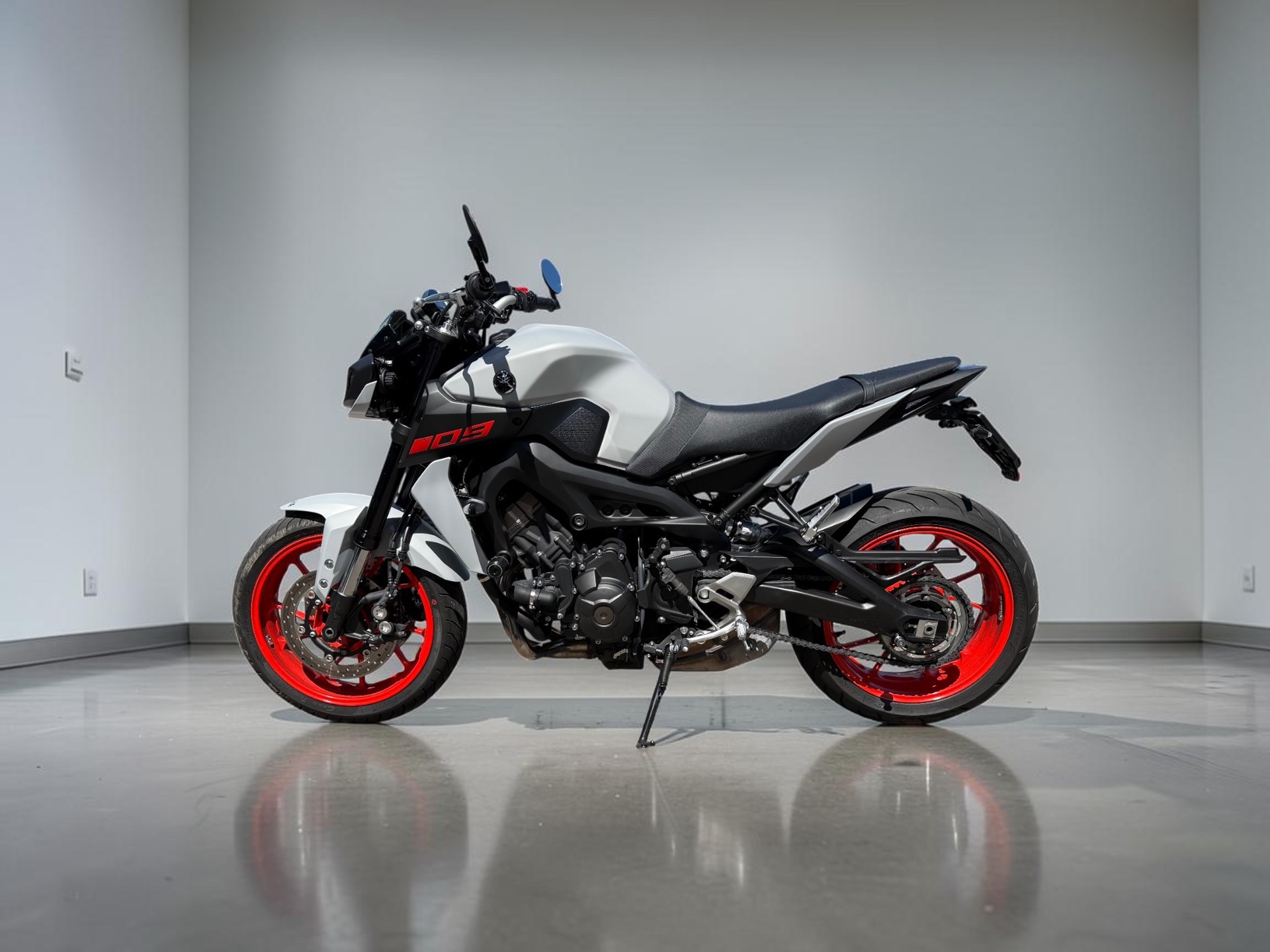 YAMAHA MT-09 ABS-image-11