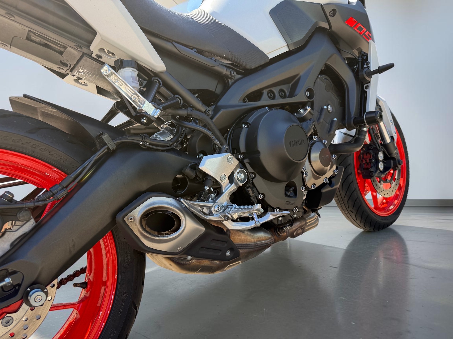 YAMAHA MT-09 ABS-image-4