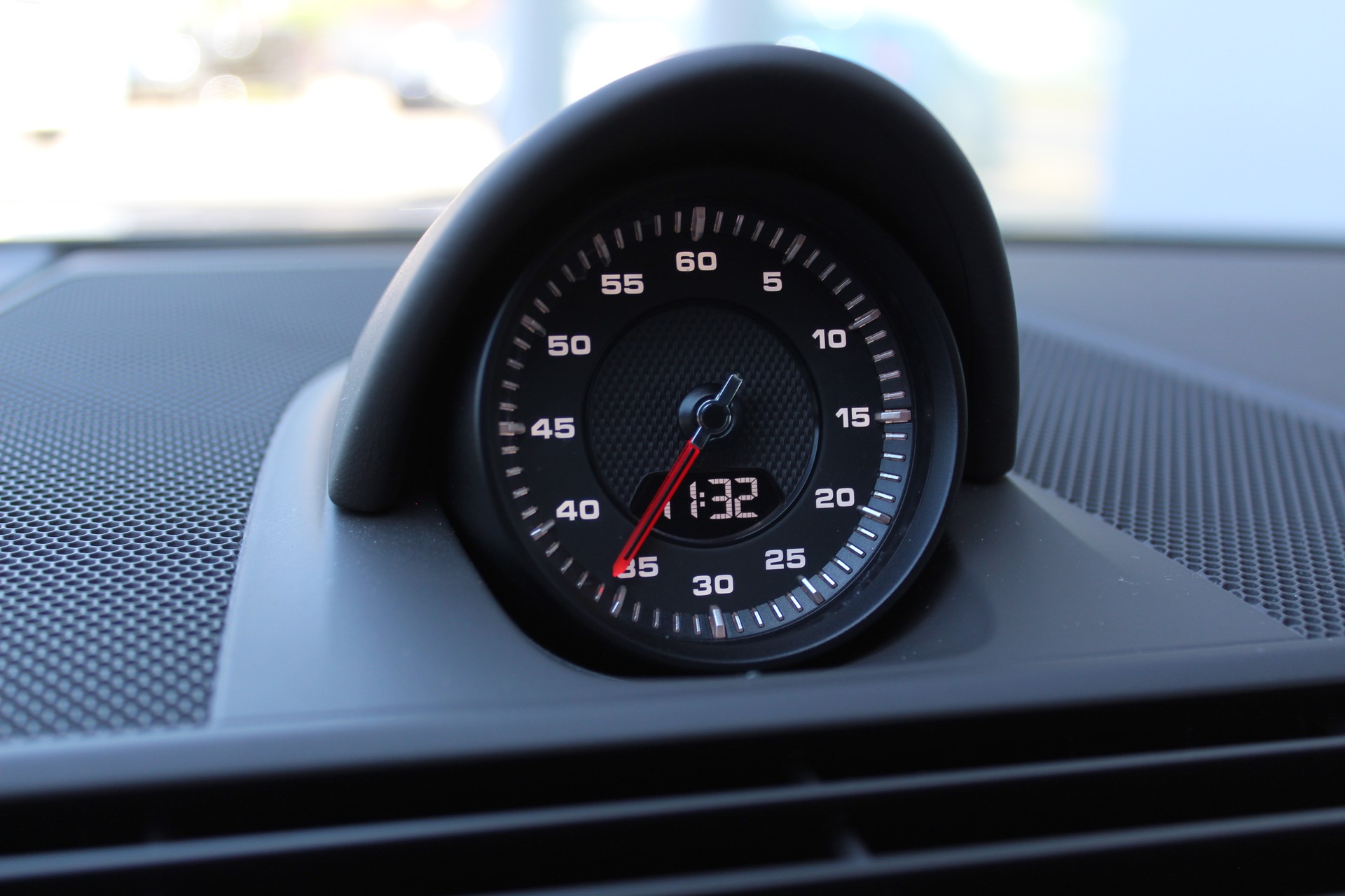 PORSCHE Panamera Turbo PDK-image-25