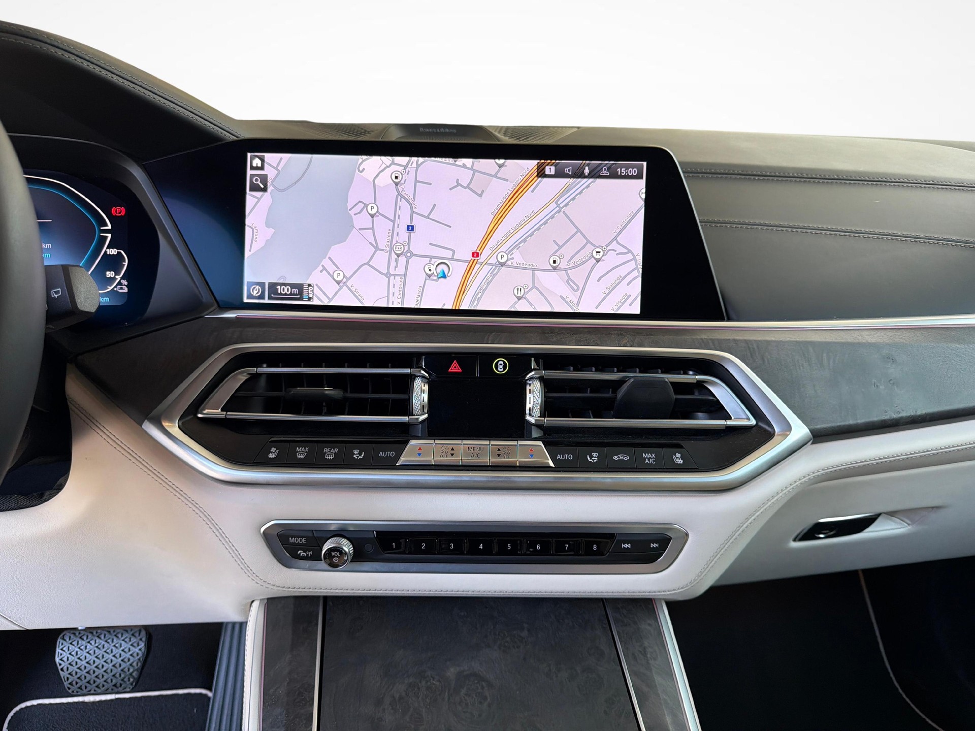 BMW X5 45e xDrive SAG-image-16