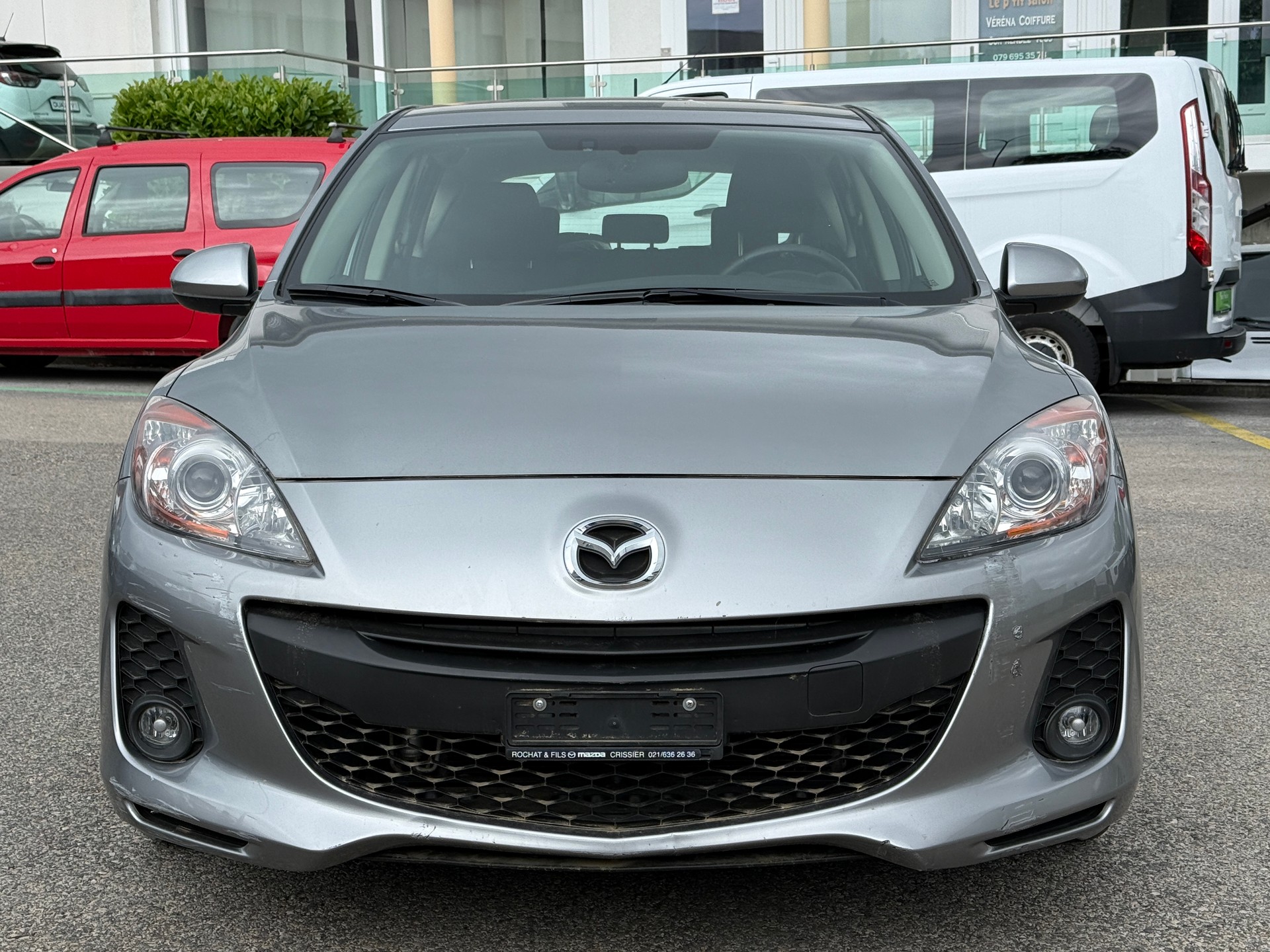 MAZDA 3 1.6 16V Exclusive - Possibilité d’une Nouvelle Expertise & Service + Garantie + Carrosserie Faite en Ordre pour 7‘900 CHF-showroom-element-1