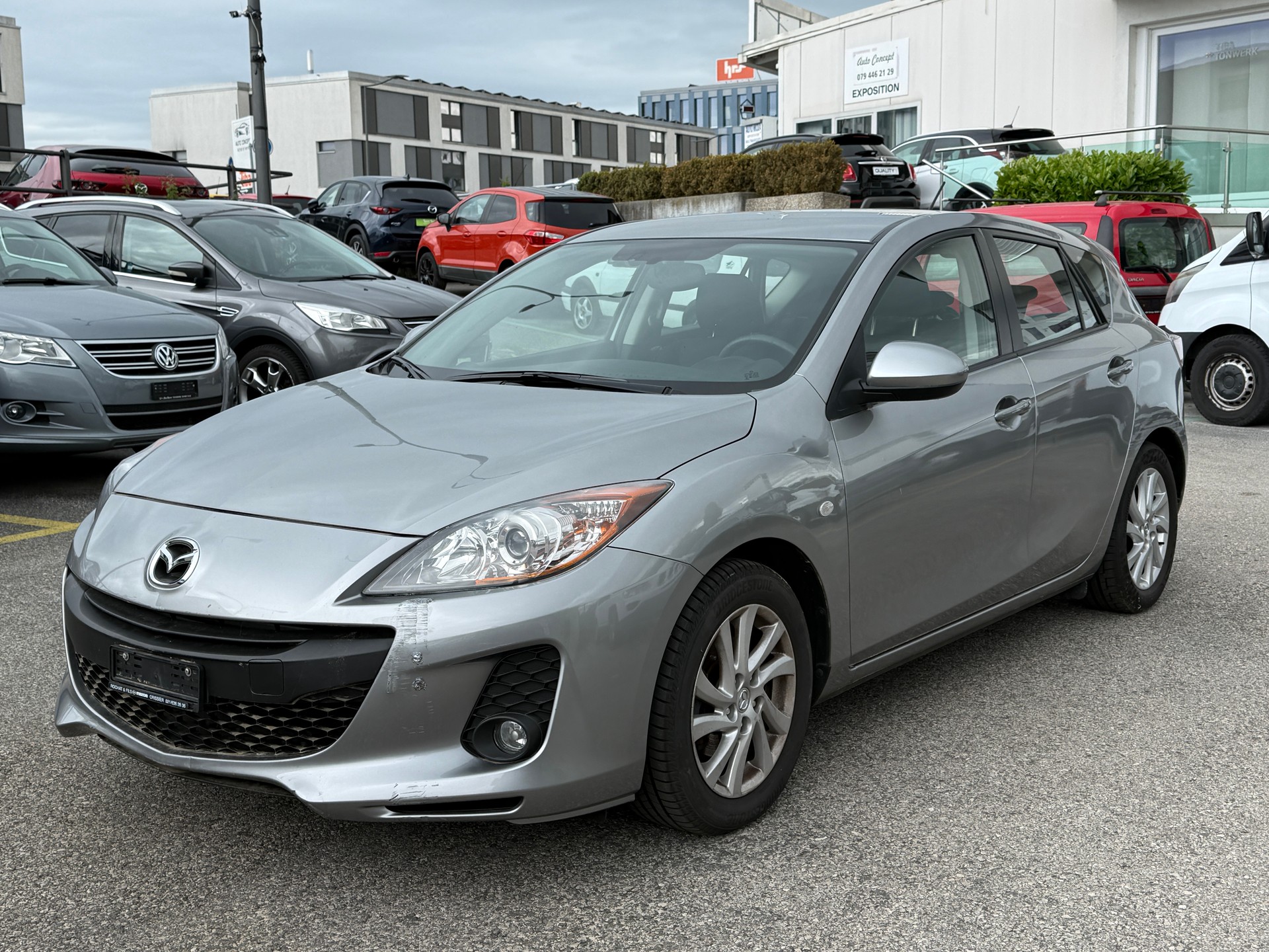 MAZDA 3 1.6 16V Exclusive - Possibilité d’une Nouvelle Expertise & Service + Garantie + Carrosserie Faite en Ordre pour 7‘900 CHF-showroom-element-2