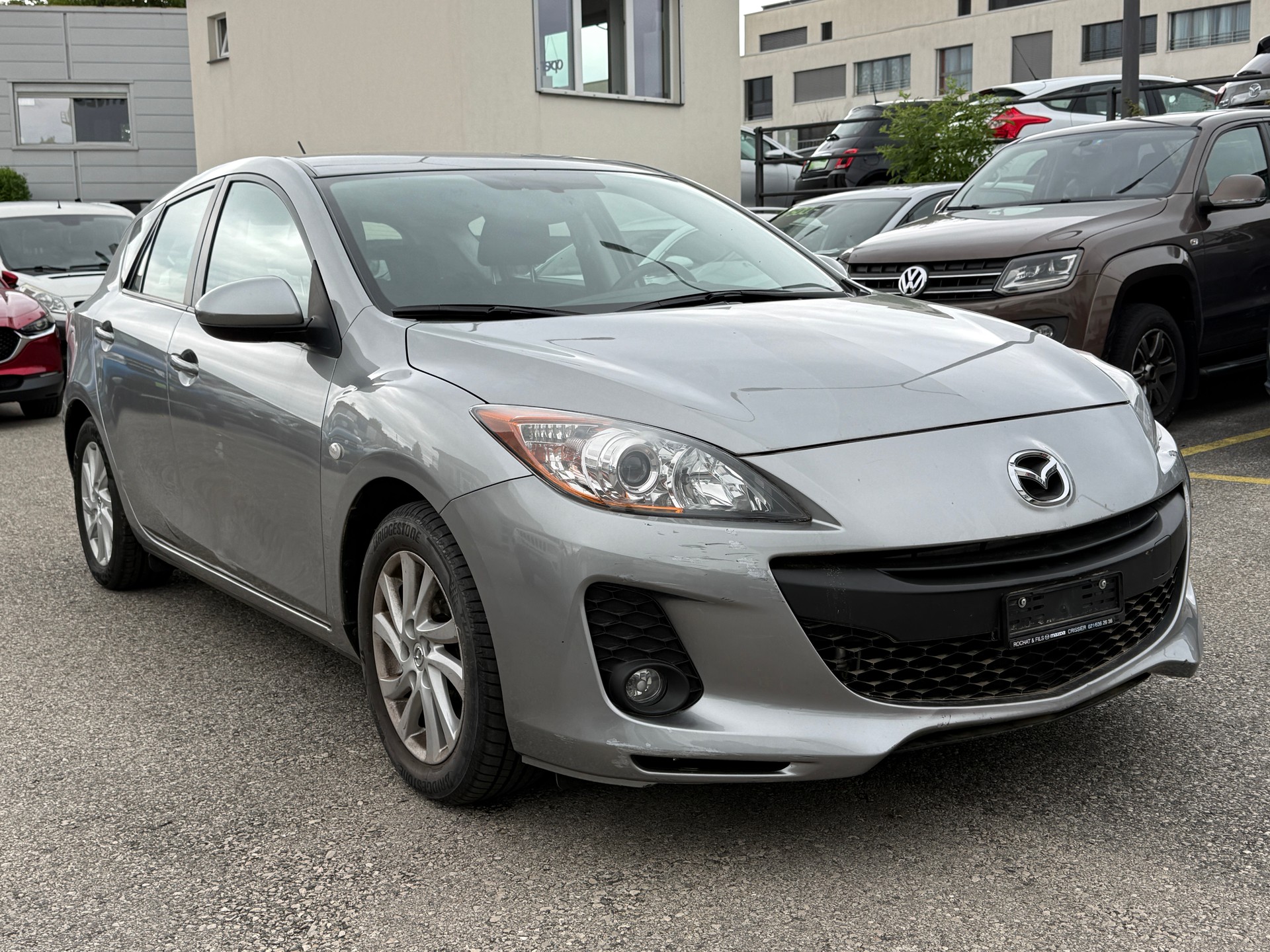 MAZDA 3 1.6 16V Exclusive - Possibilité d’une Nouvelle Expertise & Service + Garantie + Carrosserie Faite en Ordre pour 7‘900 CHF-image-4