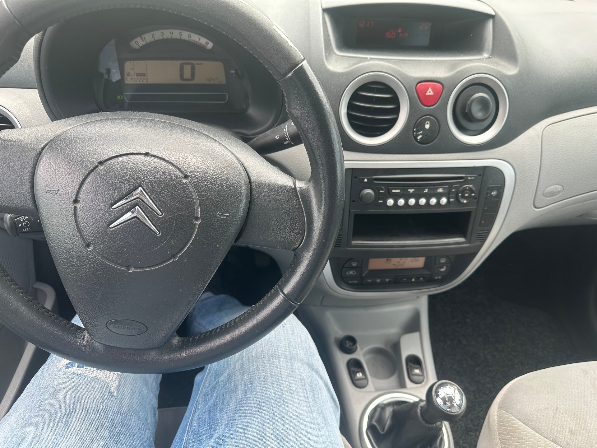 CITROEN C3 1.4i 16V Exclusive-image-11