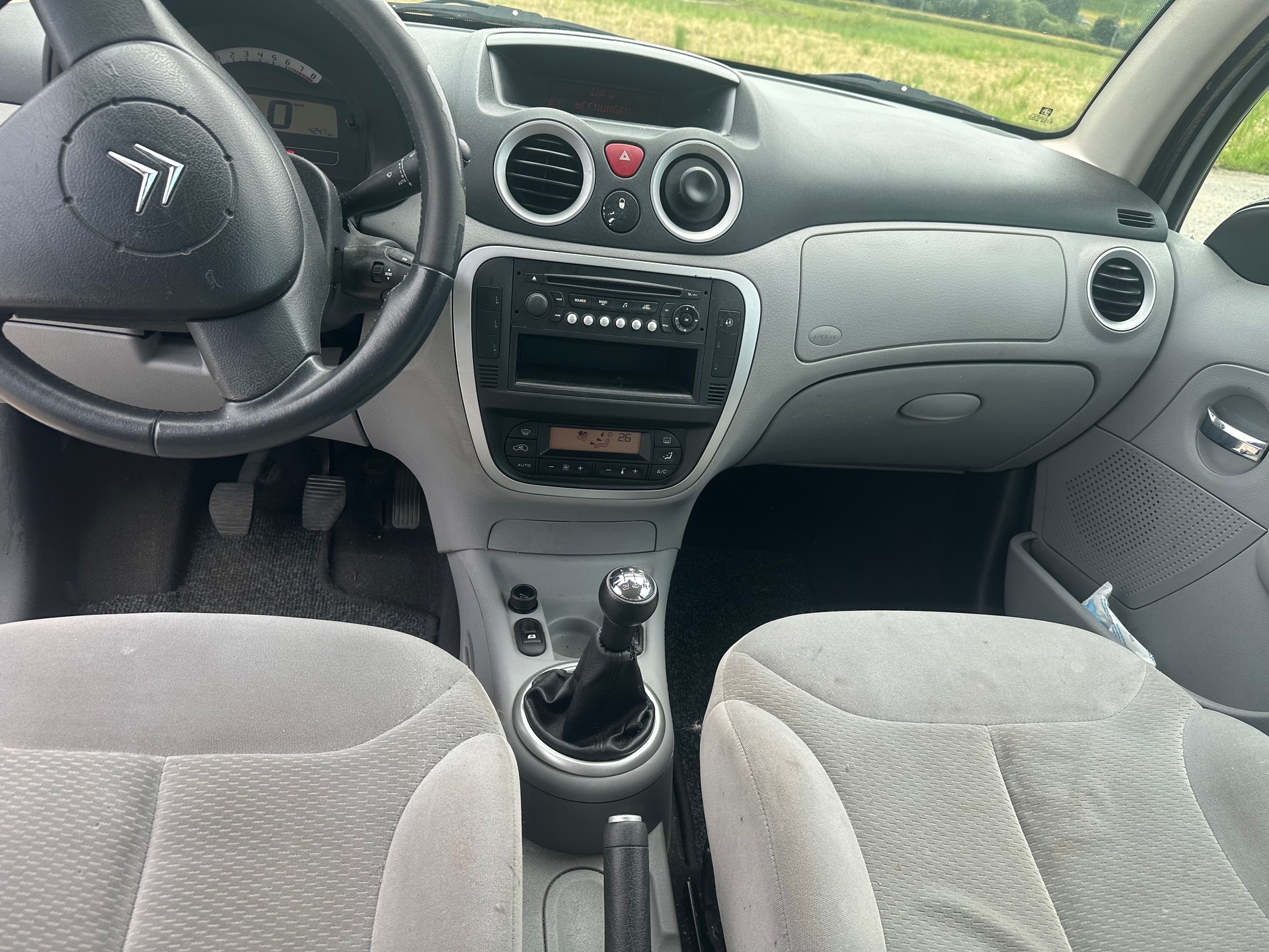 CITROEN C3 1.4i 16V Exclusive-image-13