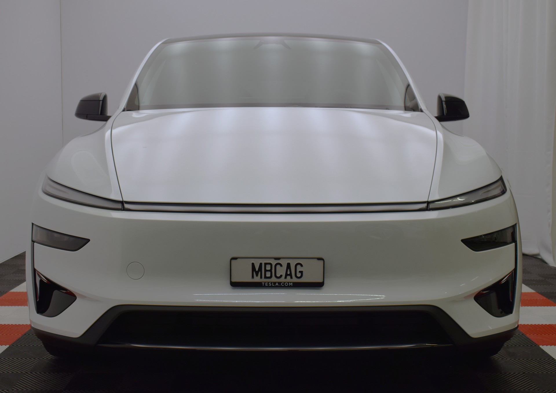 TESLA Model Y Performance AWD 626PS, 21 Zoll, Carbon, Made in Berlin-image-4