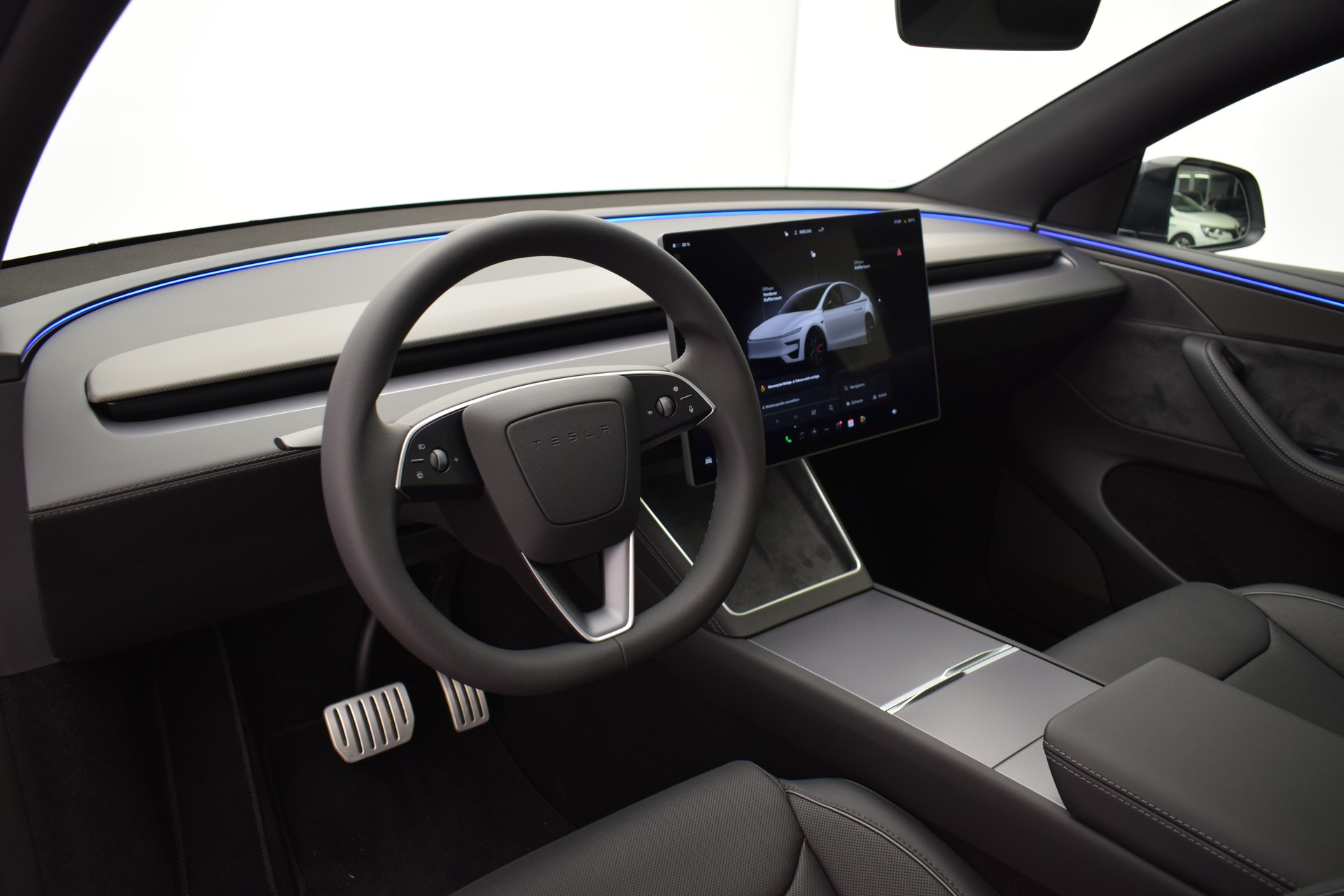 TESLA Model Y Performance AWD 626PS, 21 Zoll, Carbon, Made in Berlin-image-15