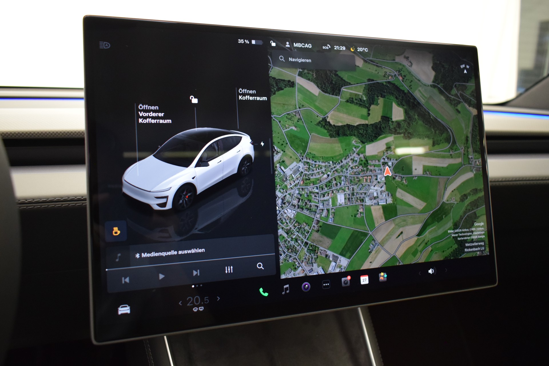 TESLA Model Y Performance AWD 626PS, 21 Zoll, Carbon, Made in Berlin-image-17