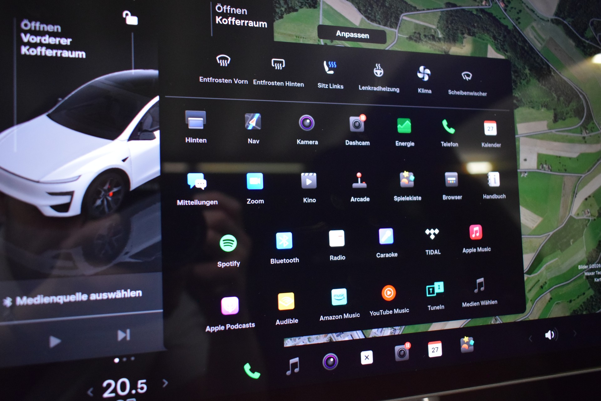 TESLA Model Y Performance AWD 626PS, 21 Zoll, Carbon, Made in Berlin-image-24
