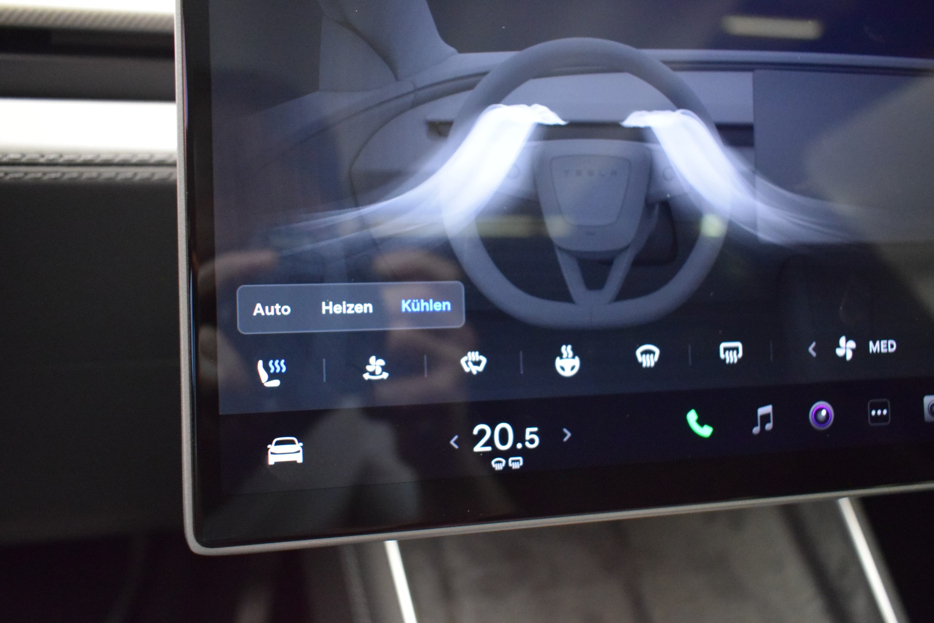 TESLA Model Y Performance AWD 626PS, 21 Zoll, Carbon, Made in Berlin-image-23