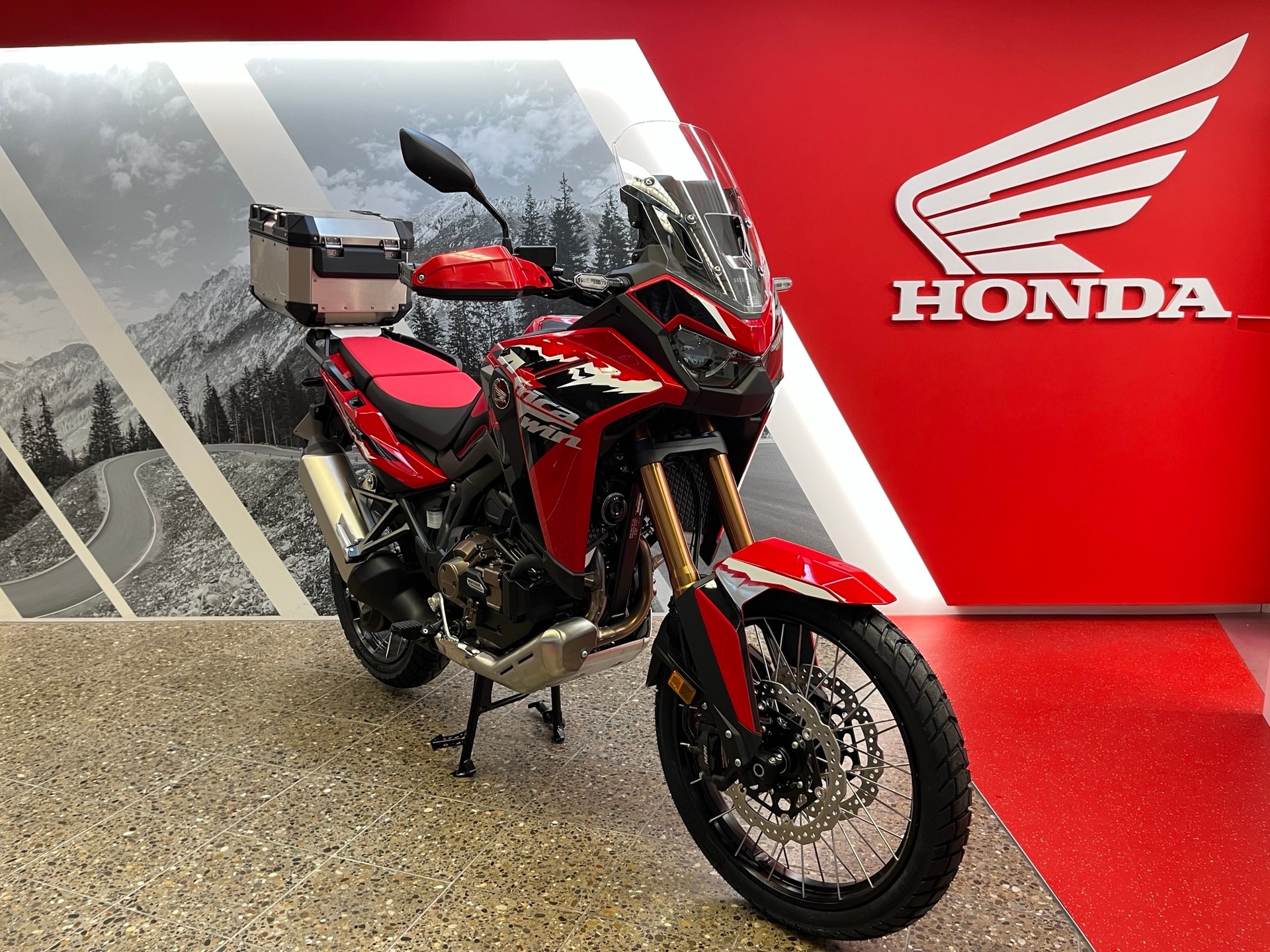 HONDA CRF 1100 DCT Africa Twin-image-1