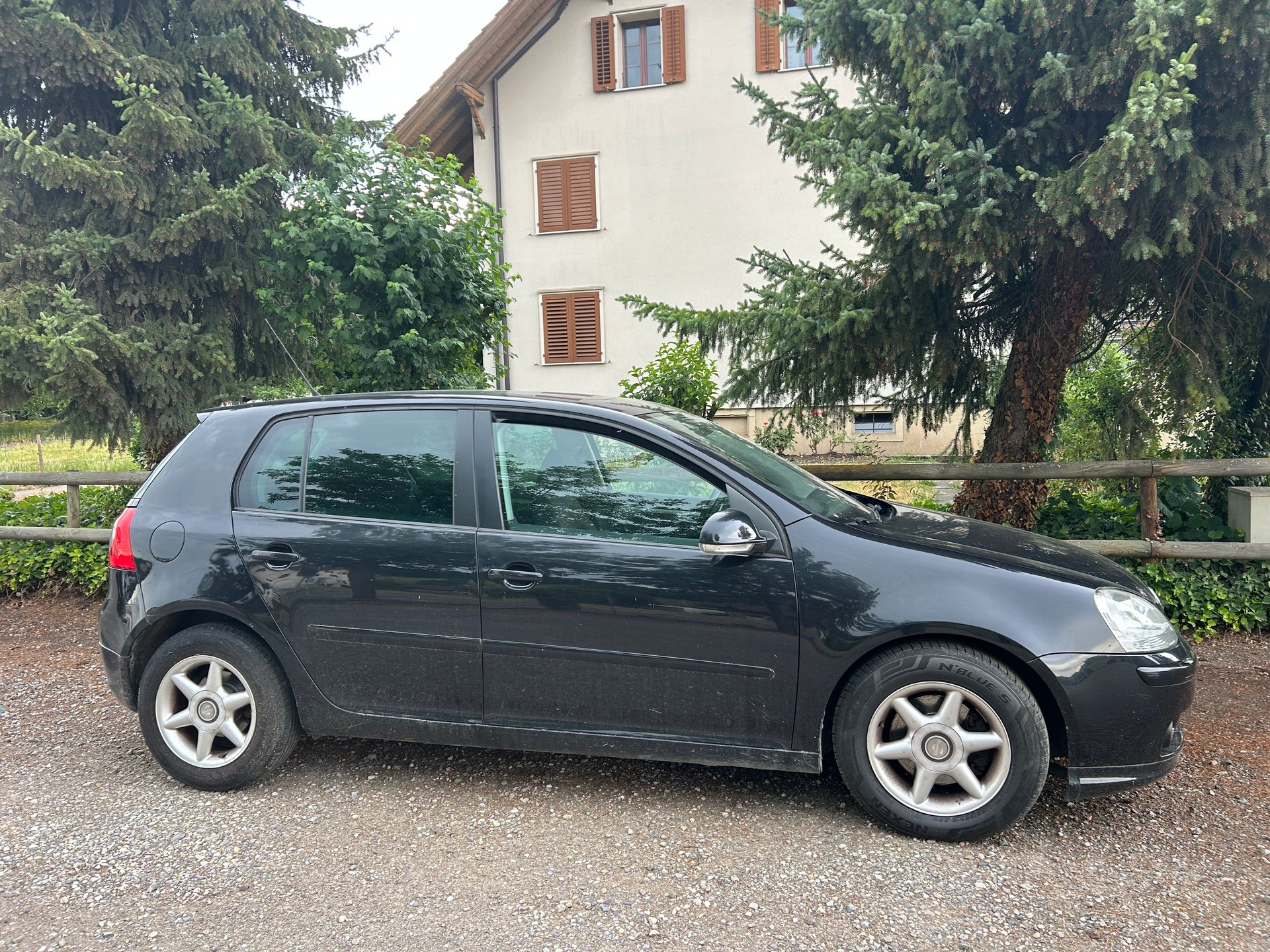 VW GOLF-image-3