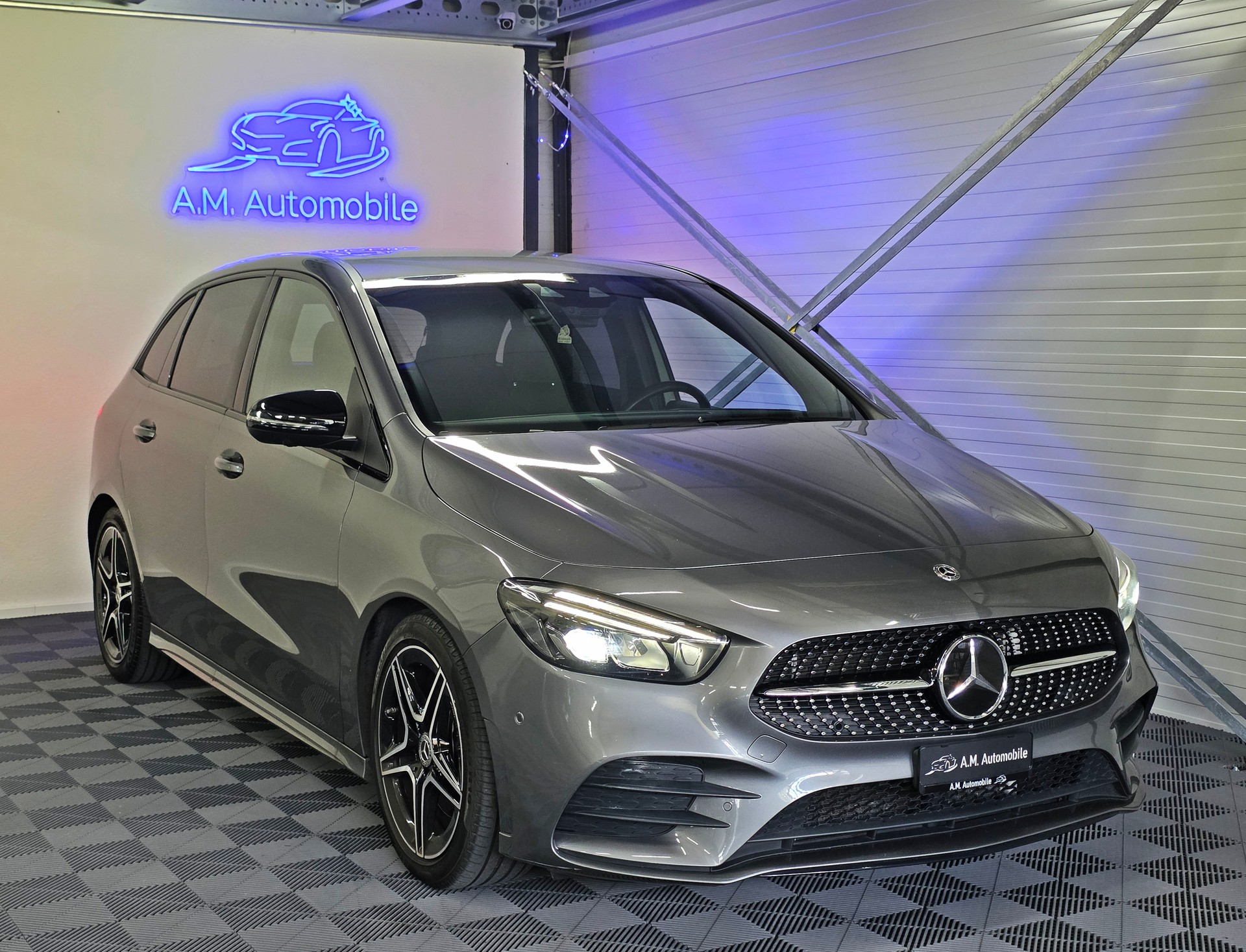 MERCEDES-BENZ B 220 4Matic AMG Line 7G-DCT