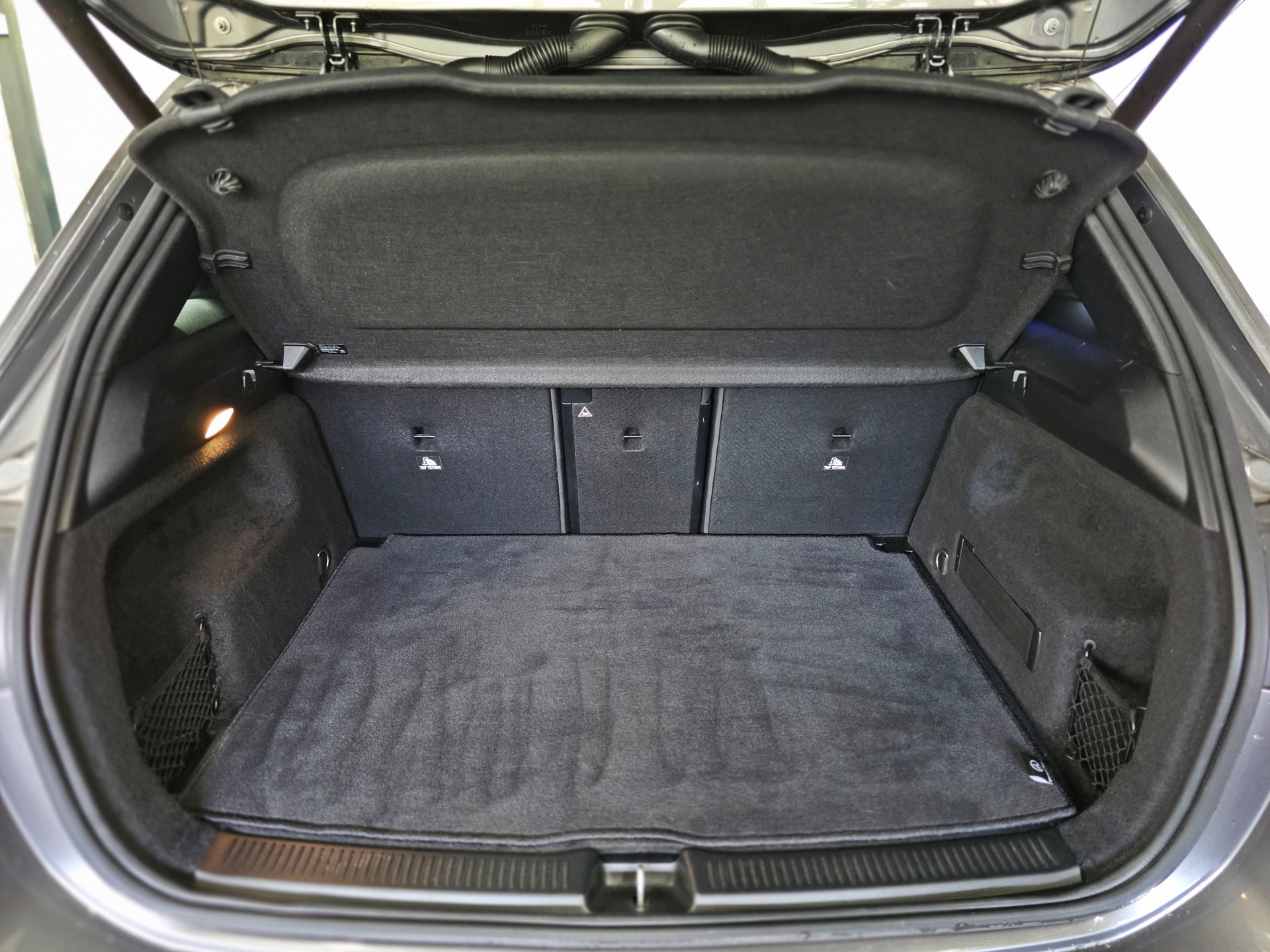 MERCEDES-BENZ B 220 4Matic AMG Line 7G-DCT-image-18
