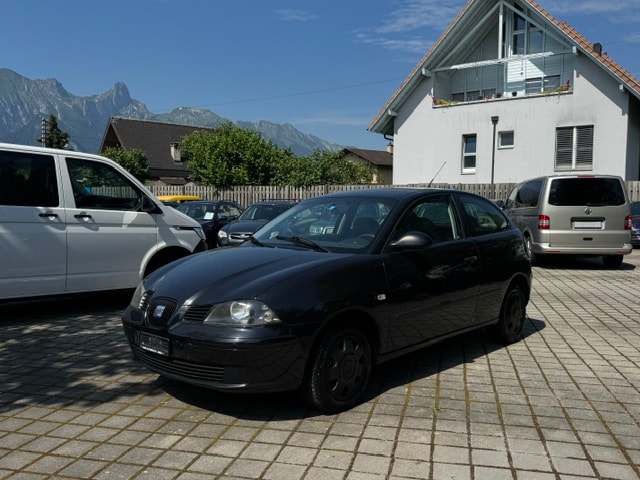 SEAT IBIZA