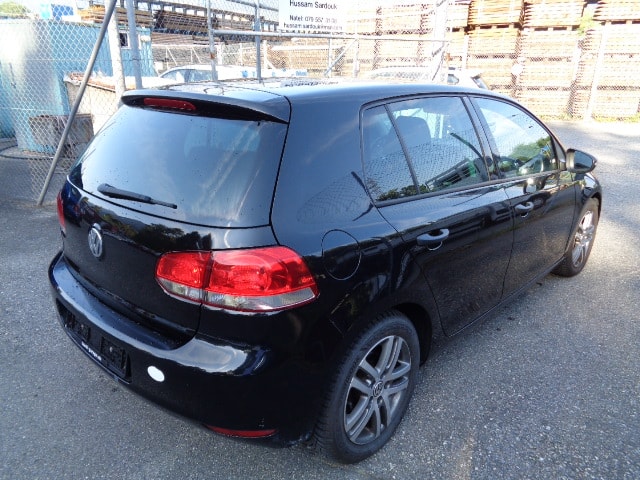 VW Golf 1.2 TSI Trendline-image-2