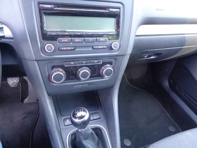 VW Golf 1.2 TSI Trendline-image-10
