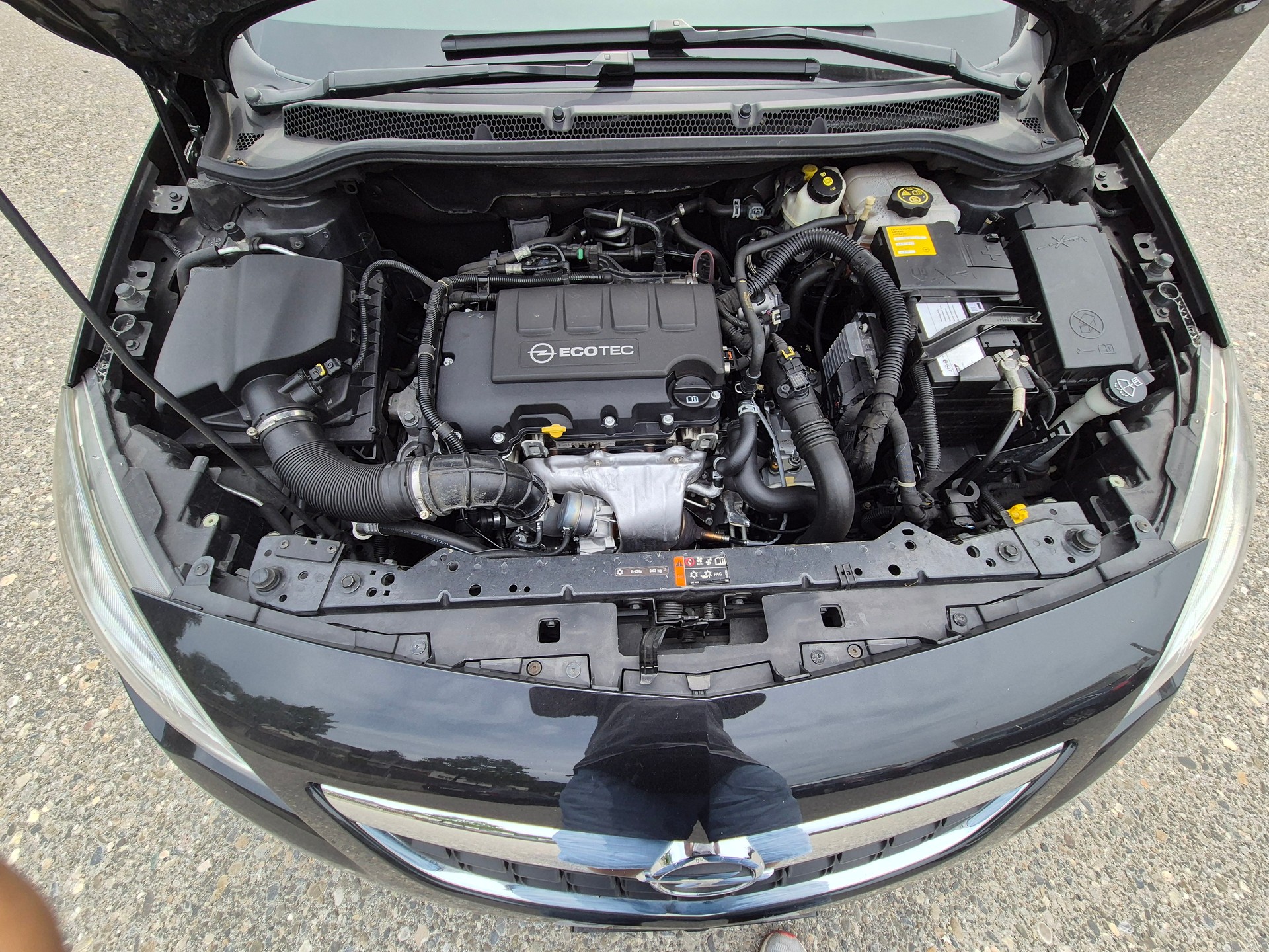 OPEL Astra 1.4i 16V Turbo Sport Automatic-image-11