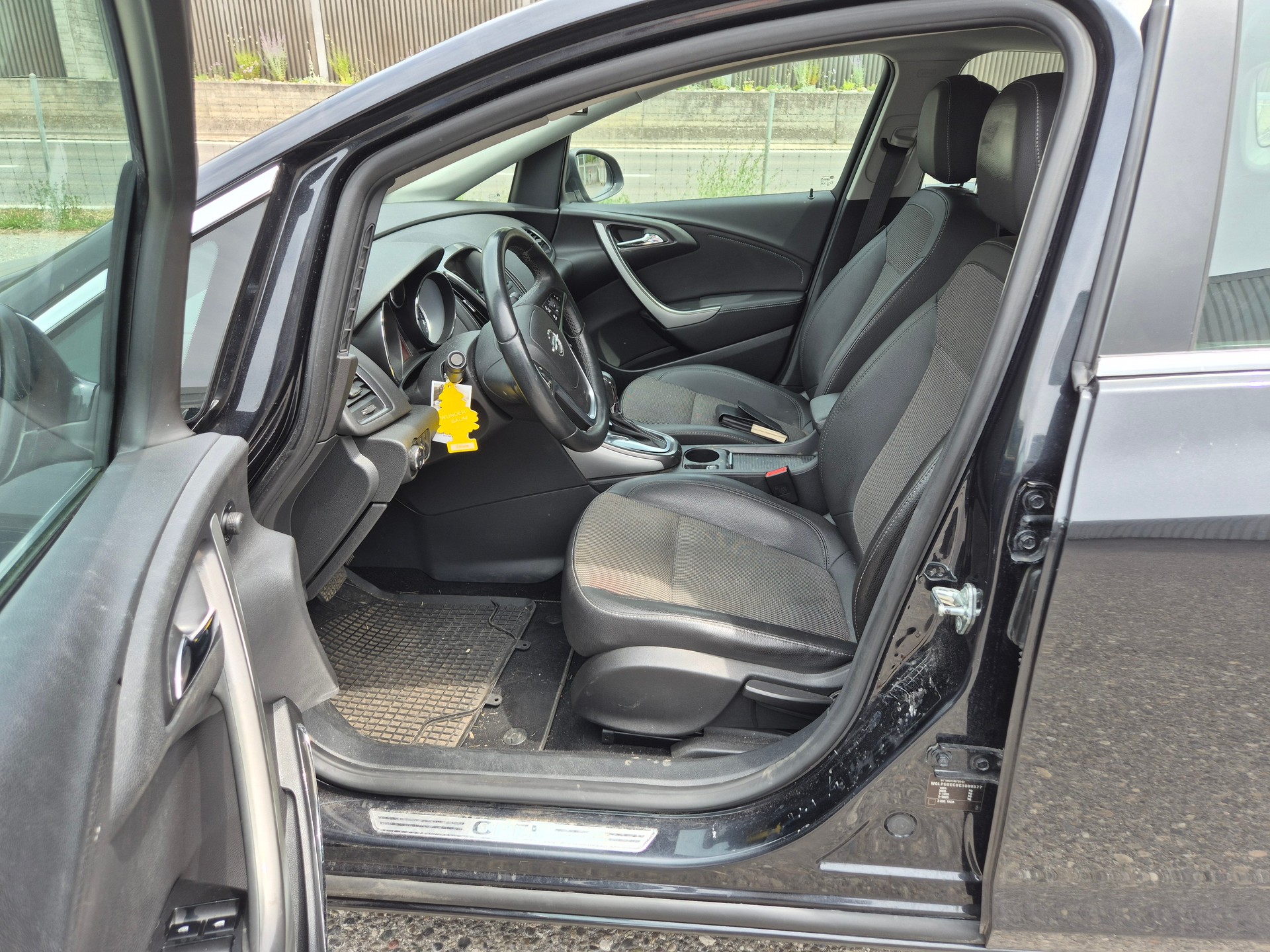 OPEL Astra 1.4i 16V Turbo Sport Automatic-image-7