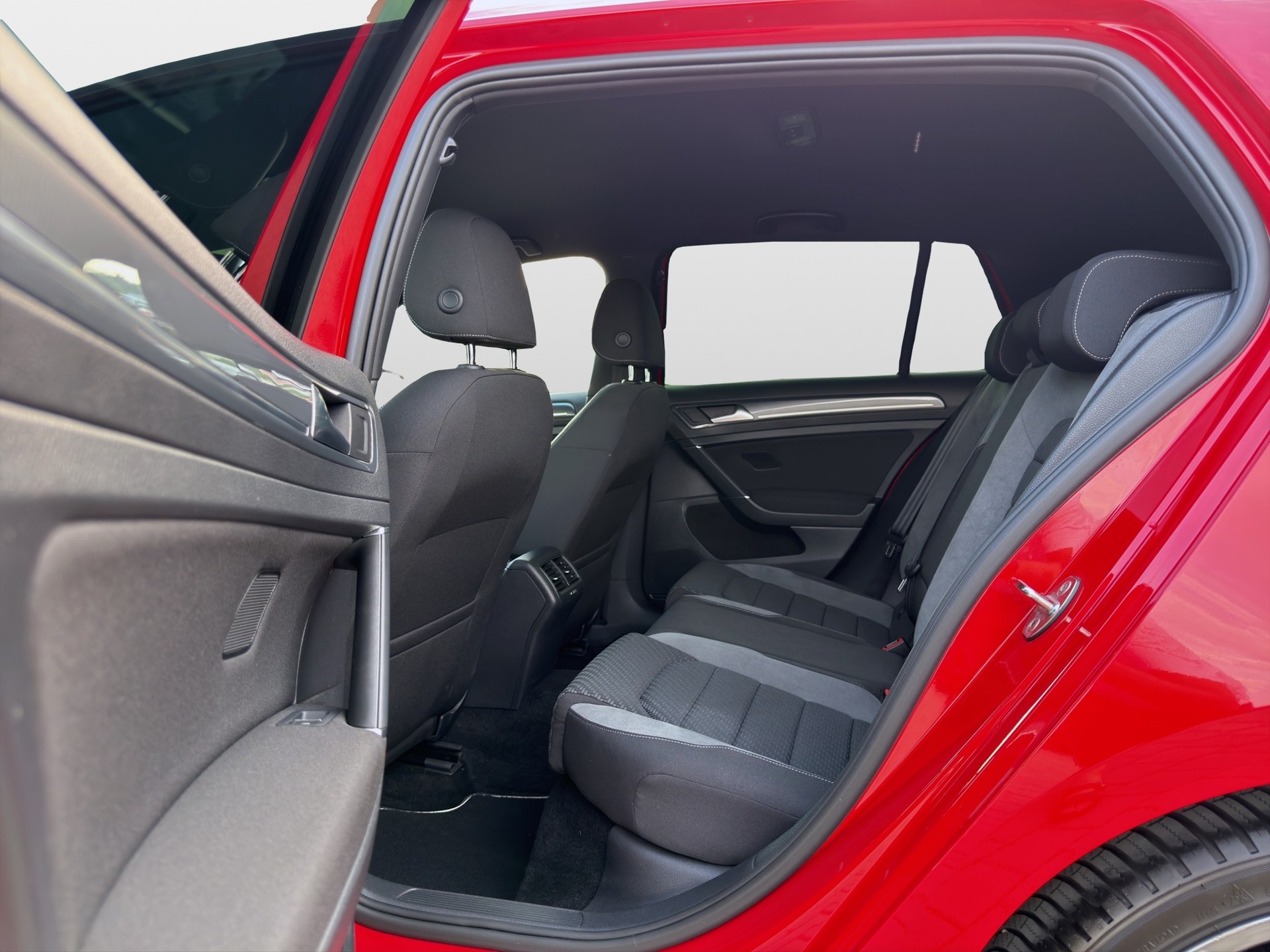 VW Golf 1.5 TSI EVO Highline DSG CH-Fahrzeug,Frisch ab MFK,1 Jahr oder 20000km Garantie auf Motor und Getriebe inkl.*-image-15