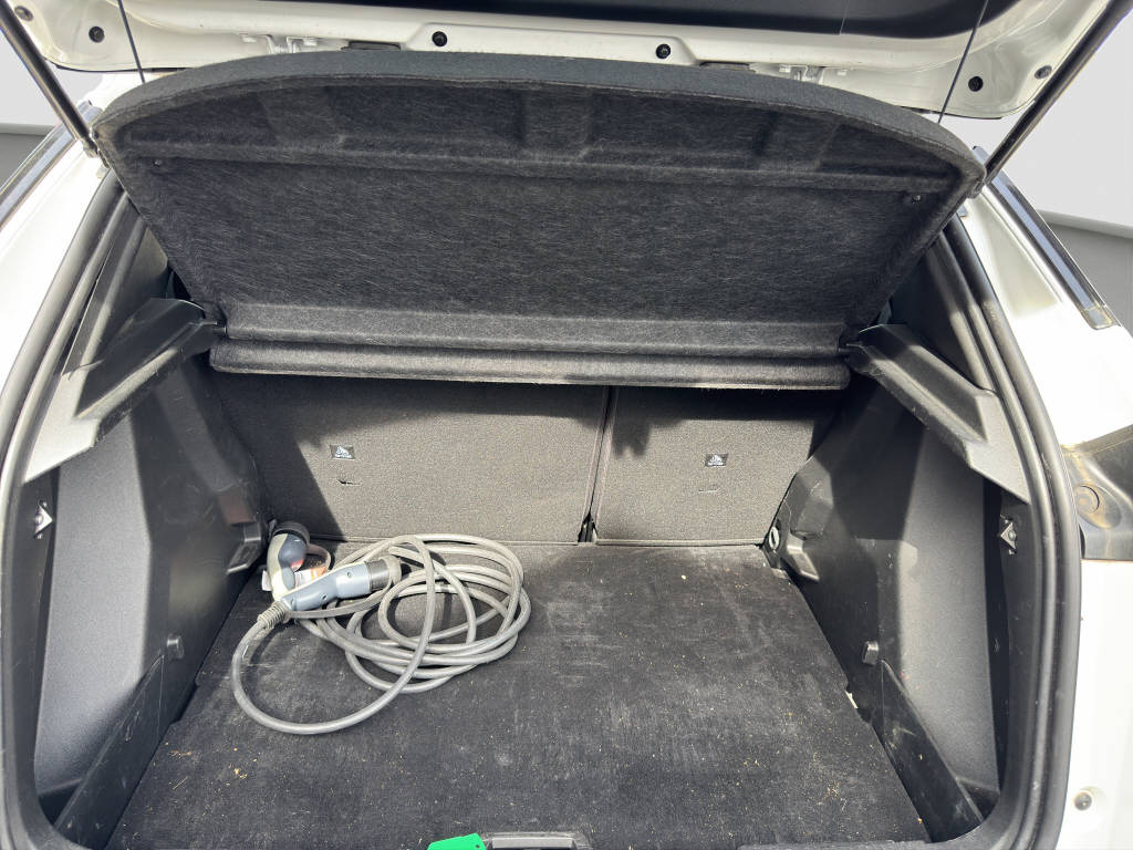 PEUGEOT 2008 e-Allure Pack-image-11