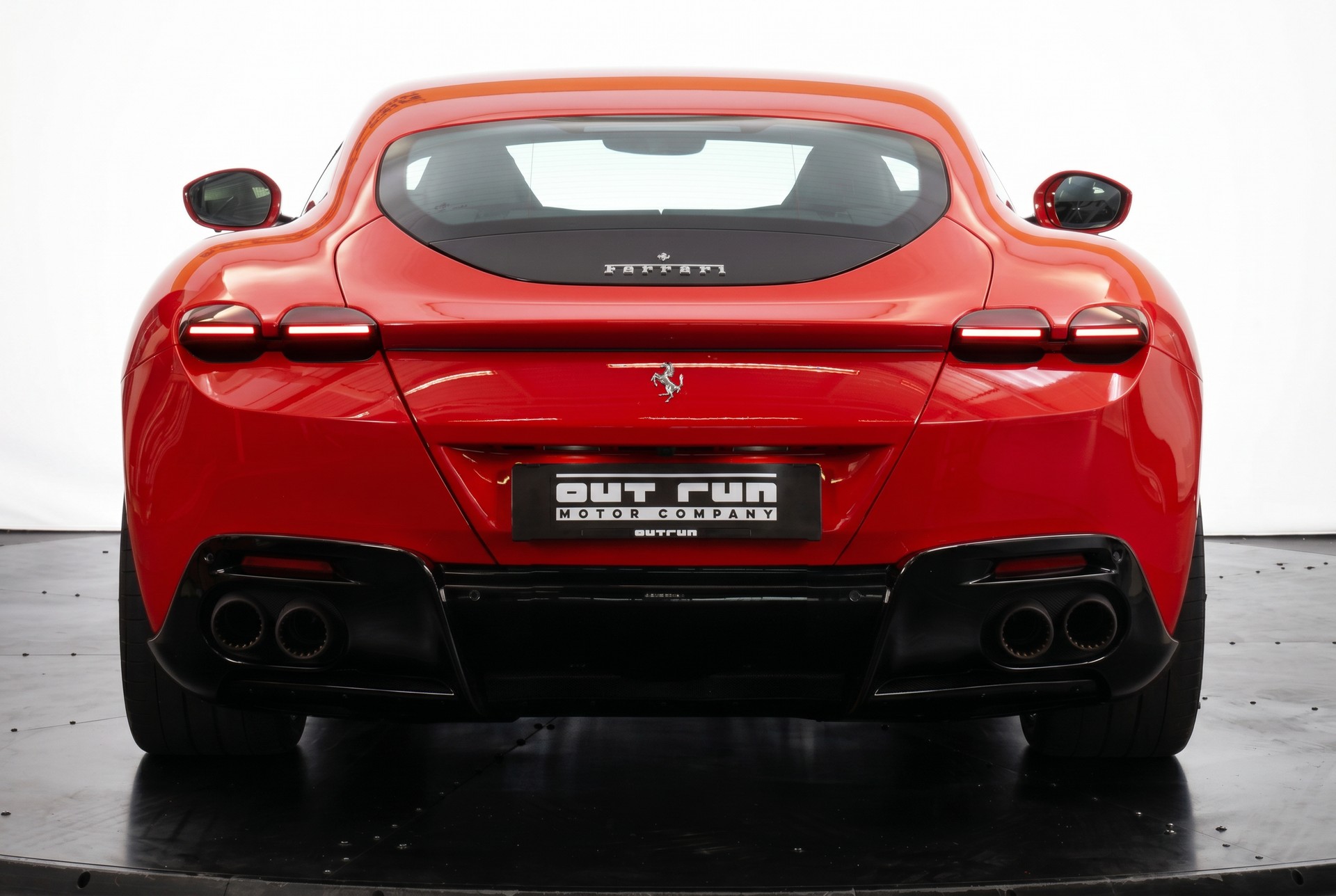 FERRARI Roma 3.9 V8 T-showroom-element-2