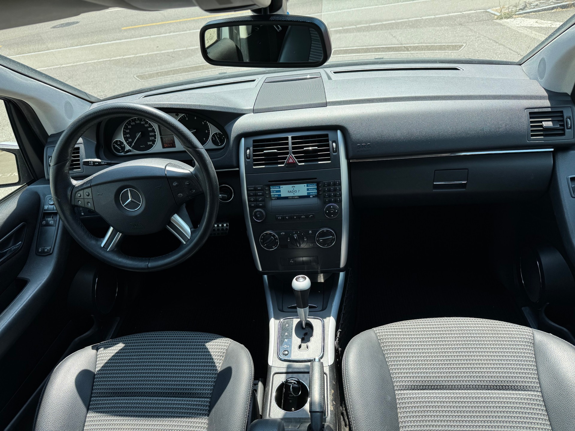 MERCEDES-BENZ B 170-image-10