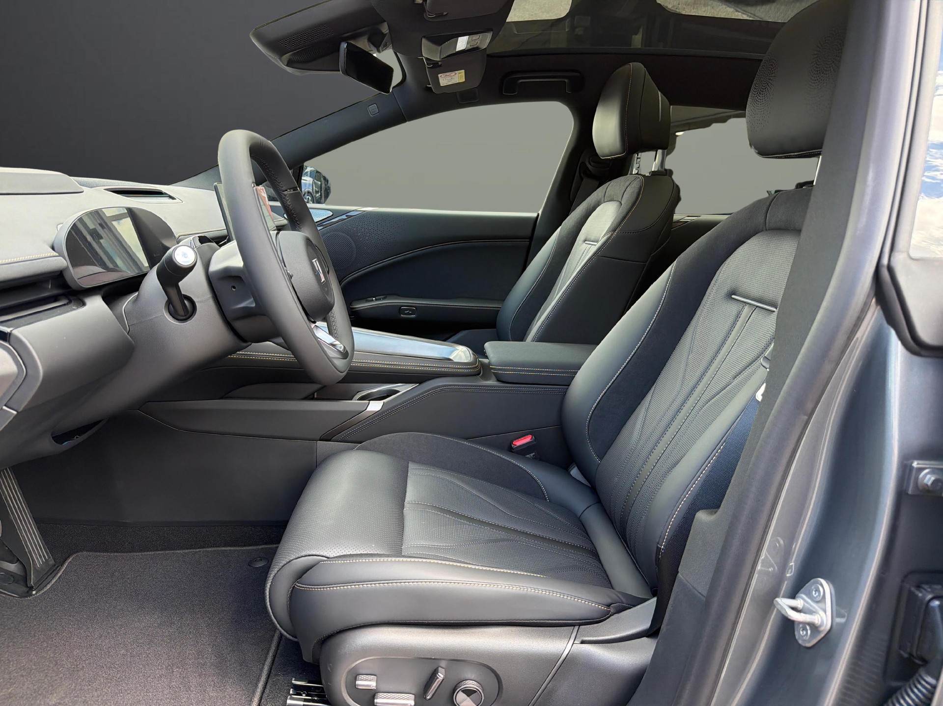 ZEEKR 7GT Privilege AWD-image-10