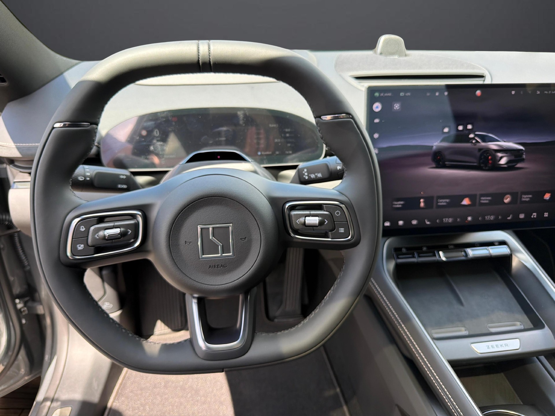 ZEEKR 7GT Privilege AWD-image-13
