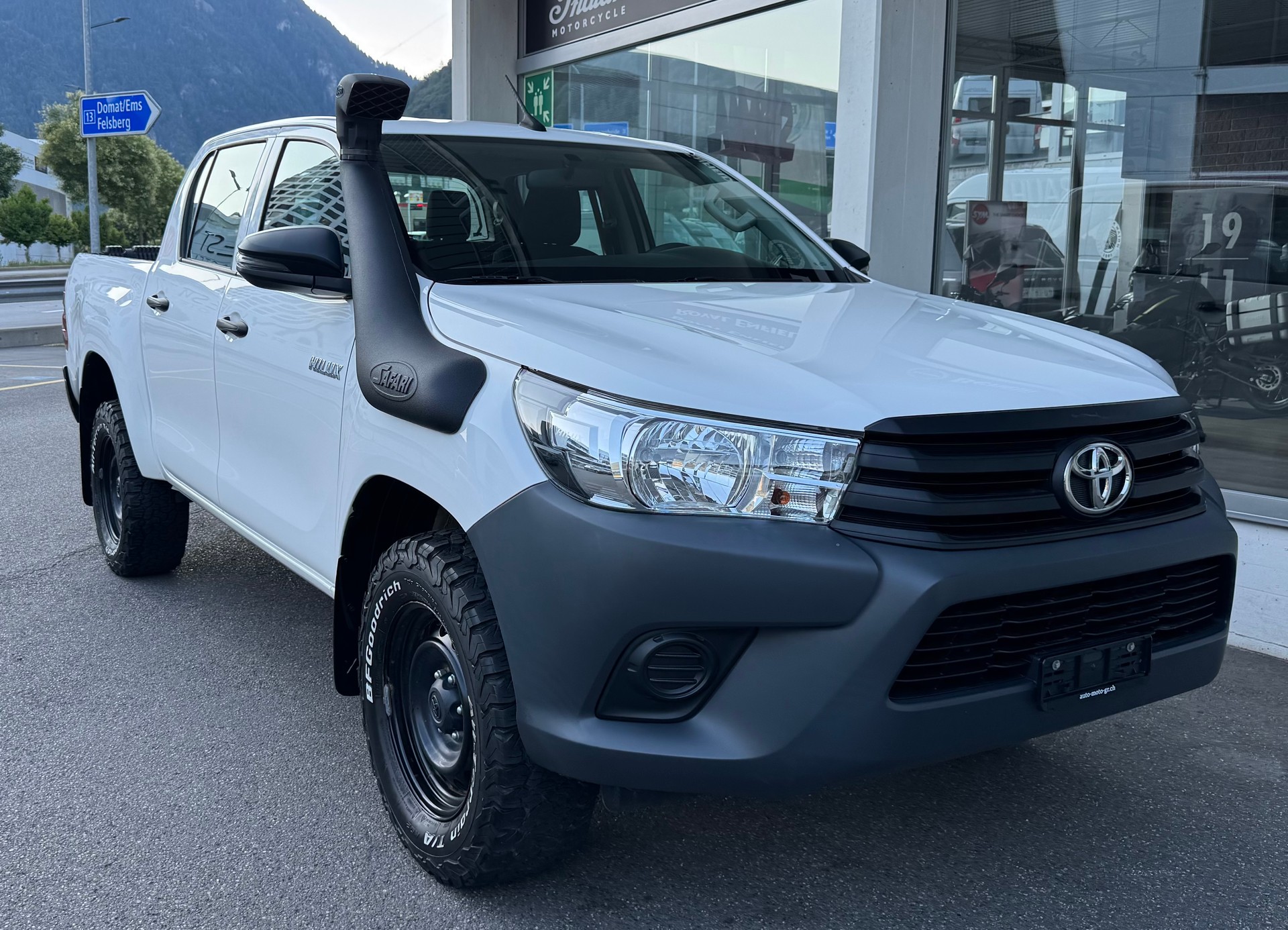 TOYOTA Hilux 2.4D-4D Comfort Double Cab 4x4