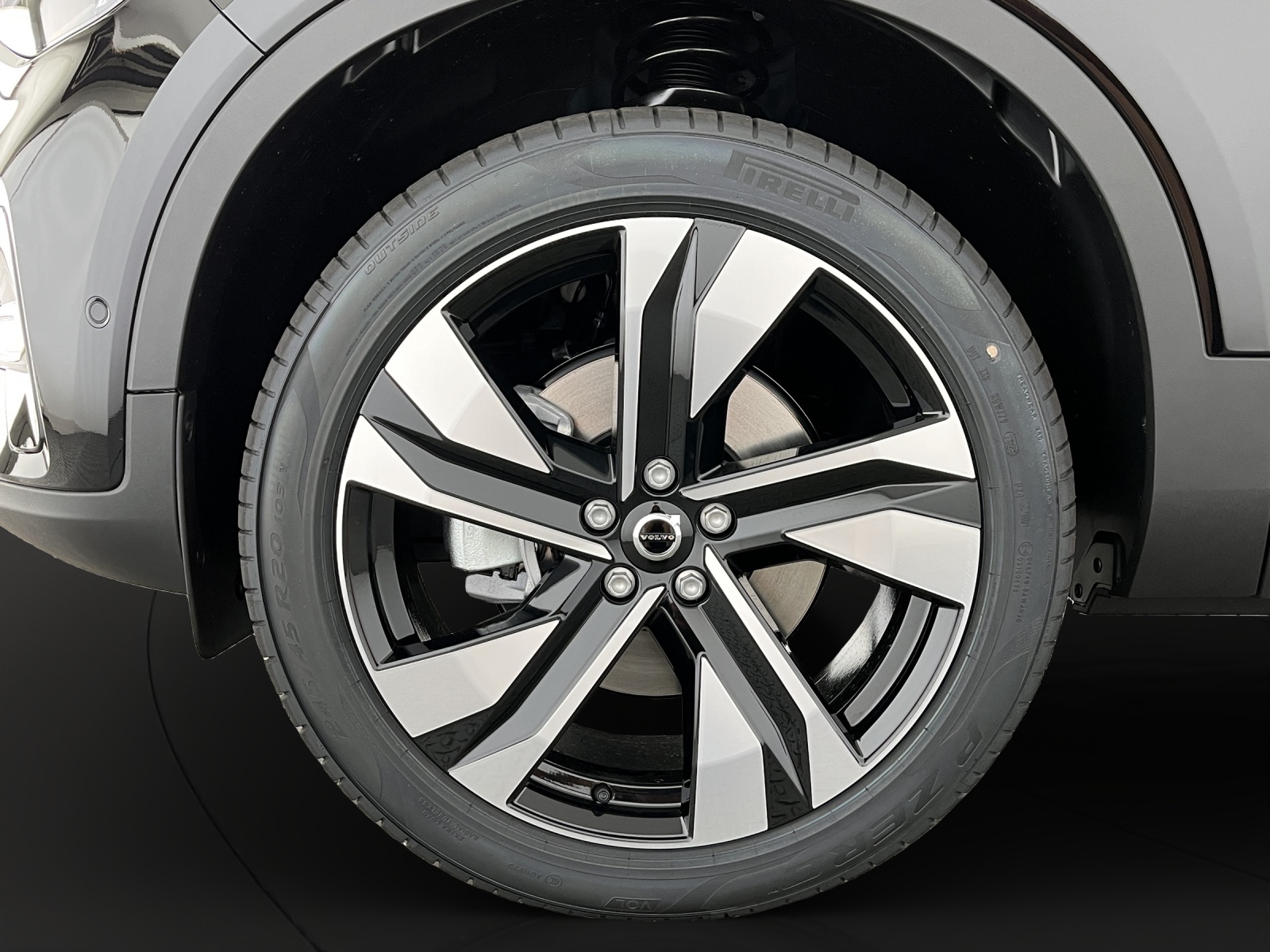 VOLVO XC40 2.0 B3 MH Plus Dark-image-6