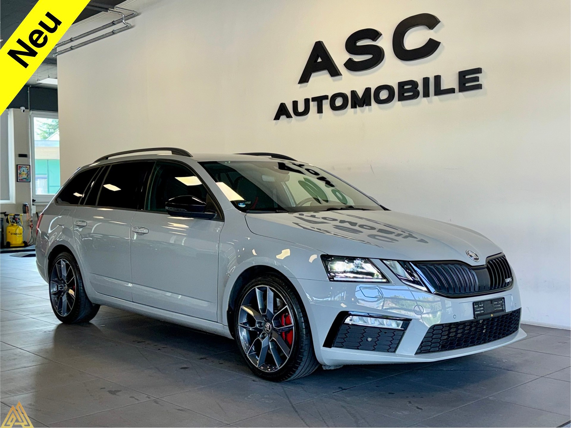 SKODA Octavia Combi 2.0 TSI RS DSG