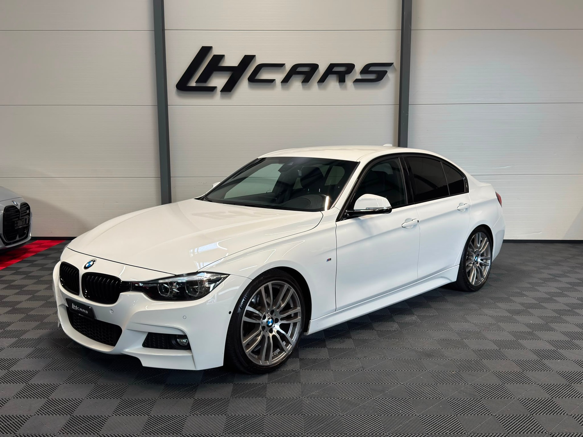 BMW 330i xDrive SAG M-Sport