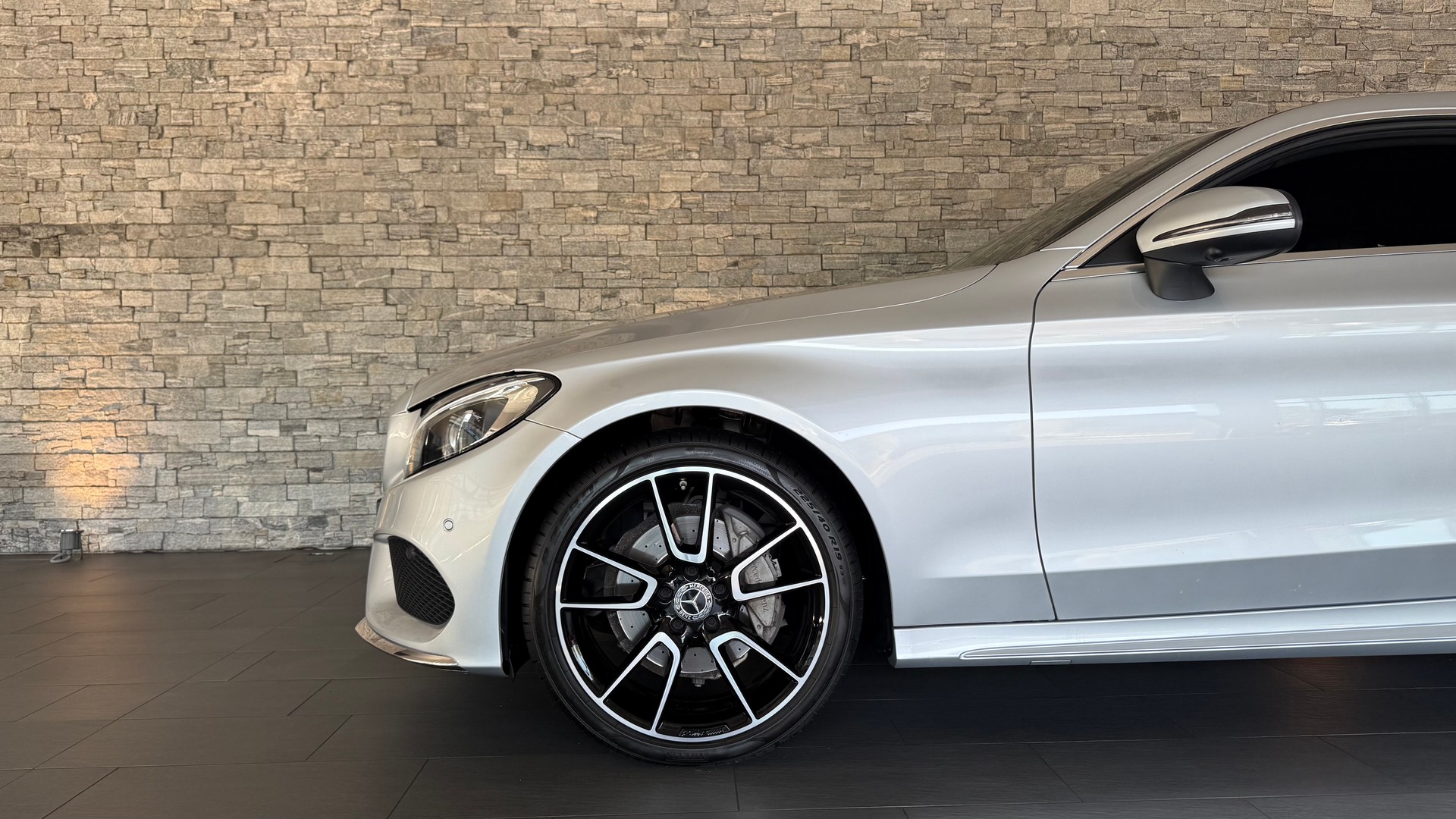 MERCEDES-BENZ C 200 Coupé AMG Line Edition 1 4Matic-image-11