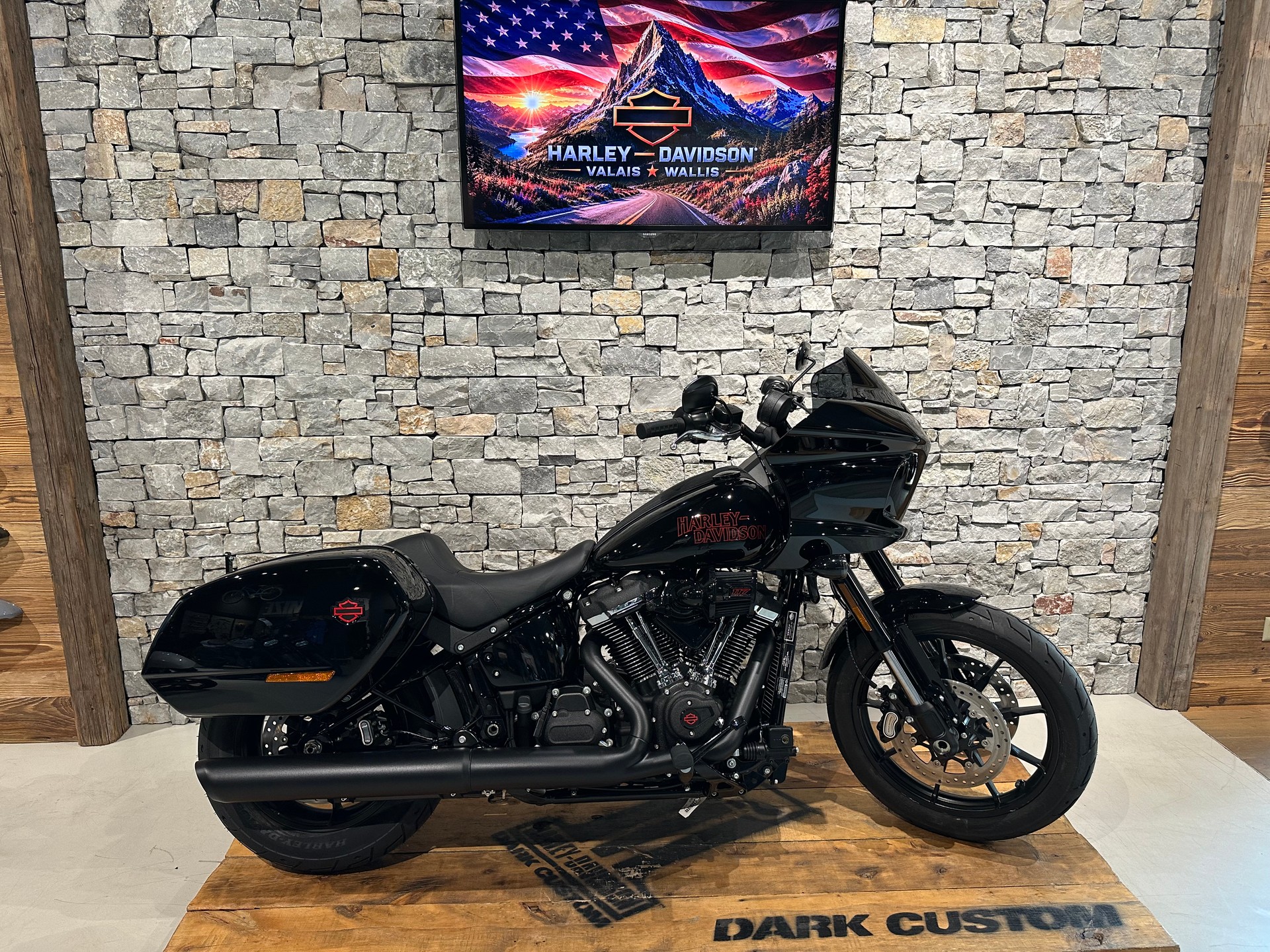 HARLEY-DAVIDSON FXLRST Low Rider ST 117ci-image-0