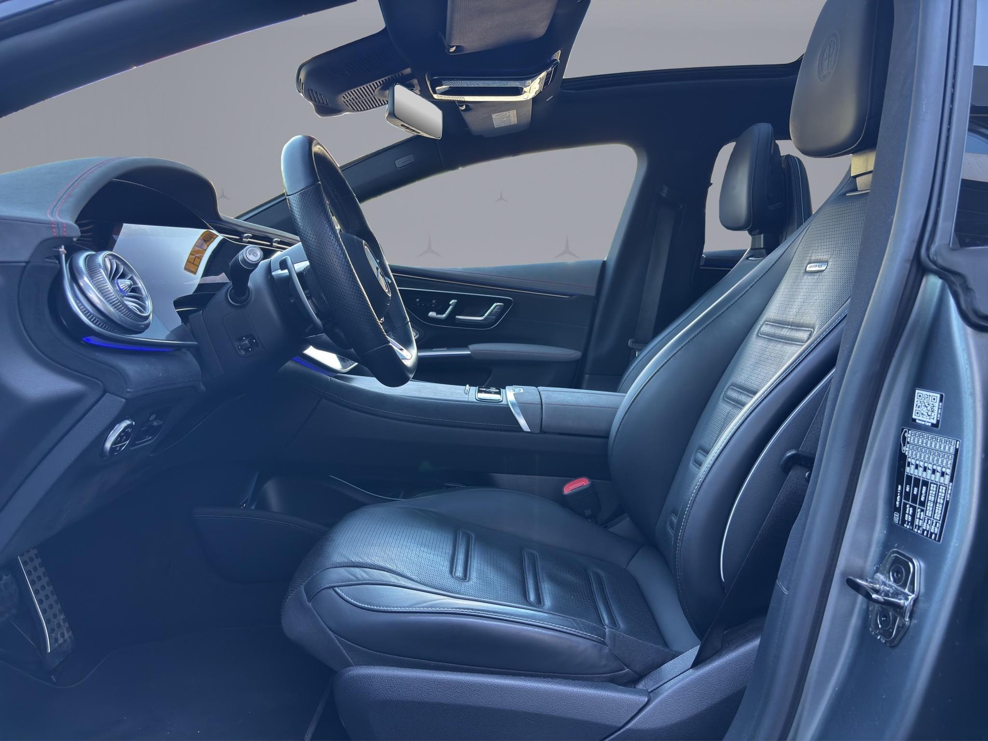 MERCEDES-BENZ EQS 53 4matic+-image-8