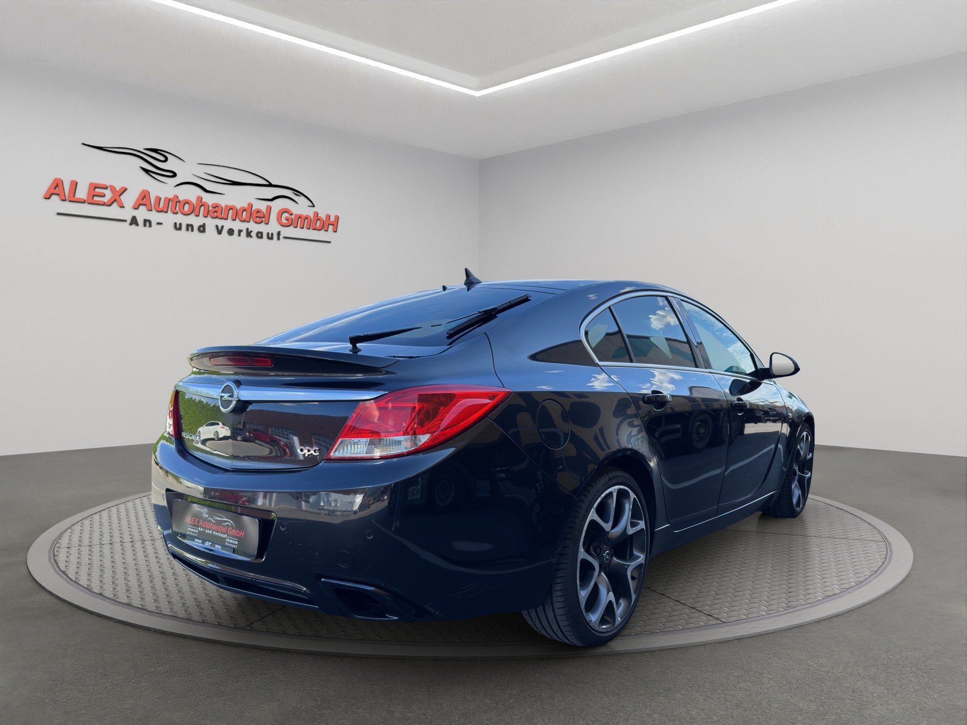 OPEL Insignia 2.8 Turbo OPC 4WD Automatic-image-6