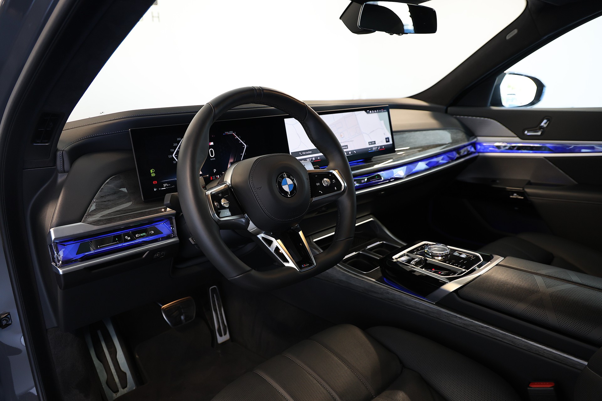 BMW 740d xDrive M-Sport Pro *CH-Fahrzeug* *ÜBER CHF 200'000..- Neupreis*-image-7